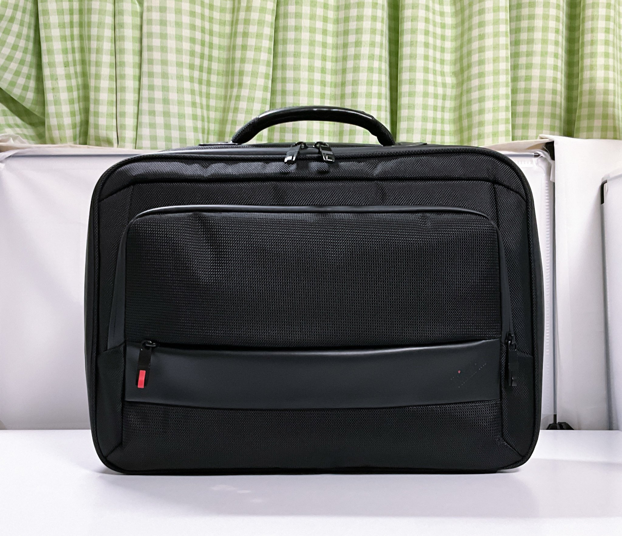 ThinkPad ブリーフケース　未開封品 ThinkPad プロフェッショナル 16インチトップロードケース」 レビュー