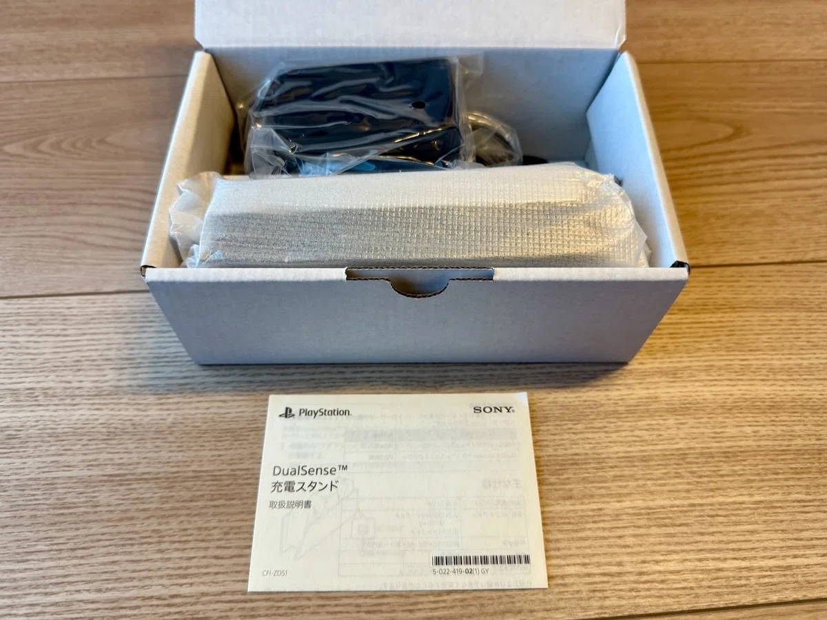 PS5 Dualsense 備わる 充電スタンド CFI-ZDS1 中古品