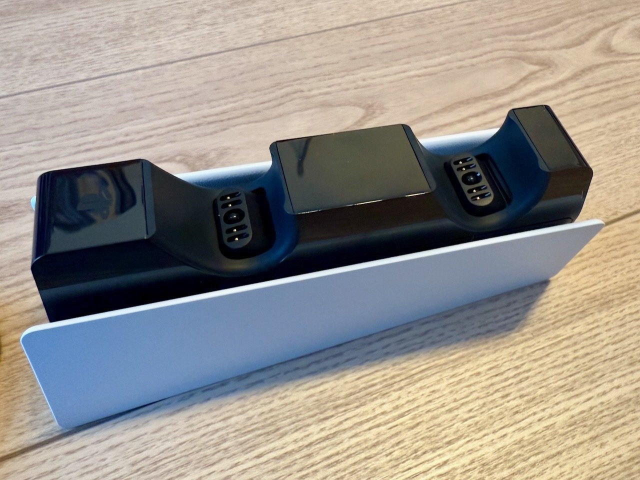 PS5 Proを買ったので周辺機器を取り揃えてみる【DualSense 充電