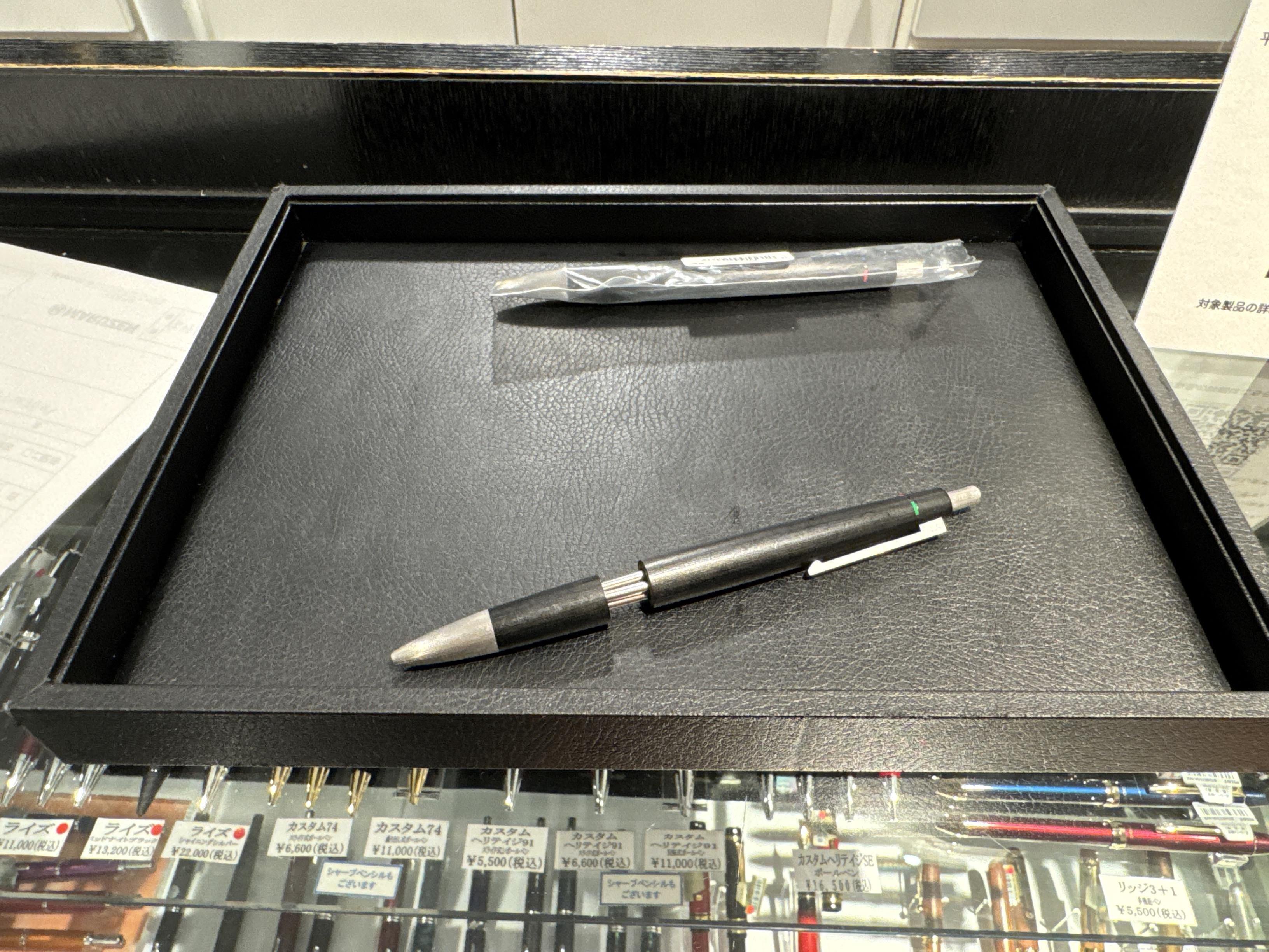 カヴェココレクション0.7mmとラミー2000(芯が出ない、少しいじれば直る)他 カヴェココレクション0.7mmとラミー2000(芯が出ない、少しいじれ