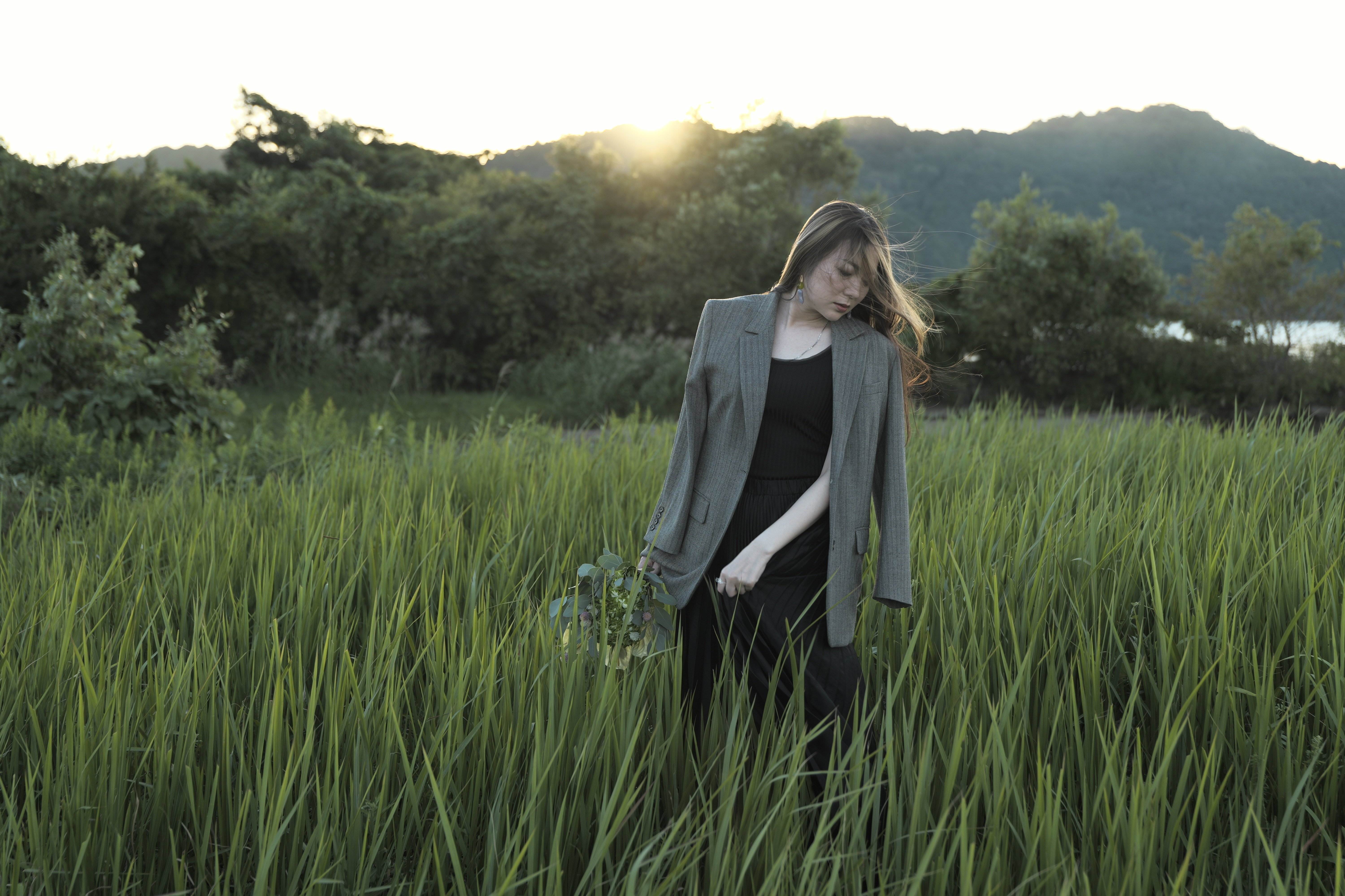 大人の美しさ」を引き出す、光と影のポートレート術｜wacamera｜LUMIX