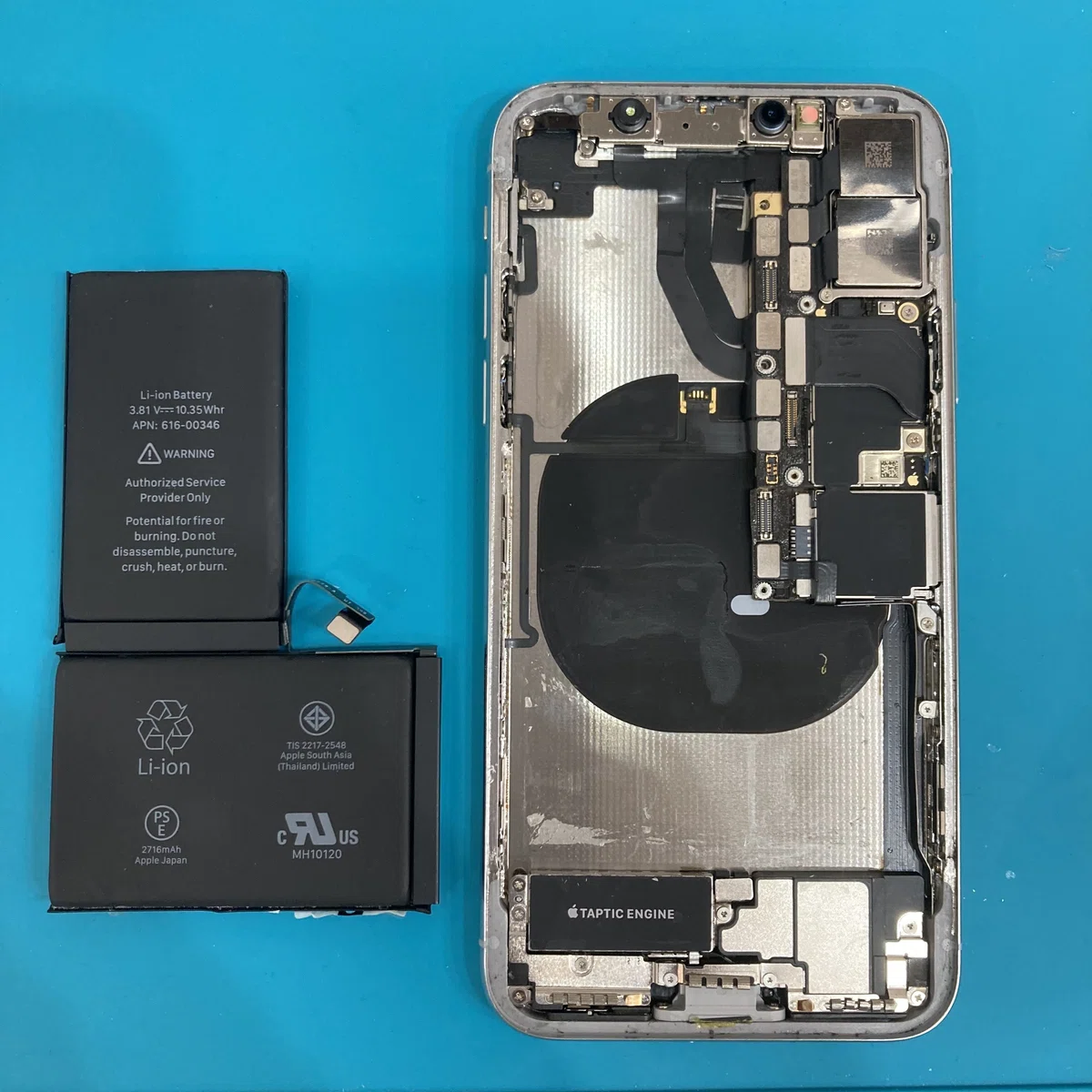 IPhone XR 128GB 両面とレンズなに割れアリ バッテリー容量80 