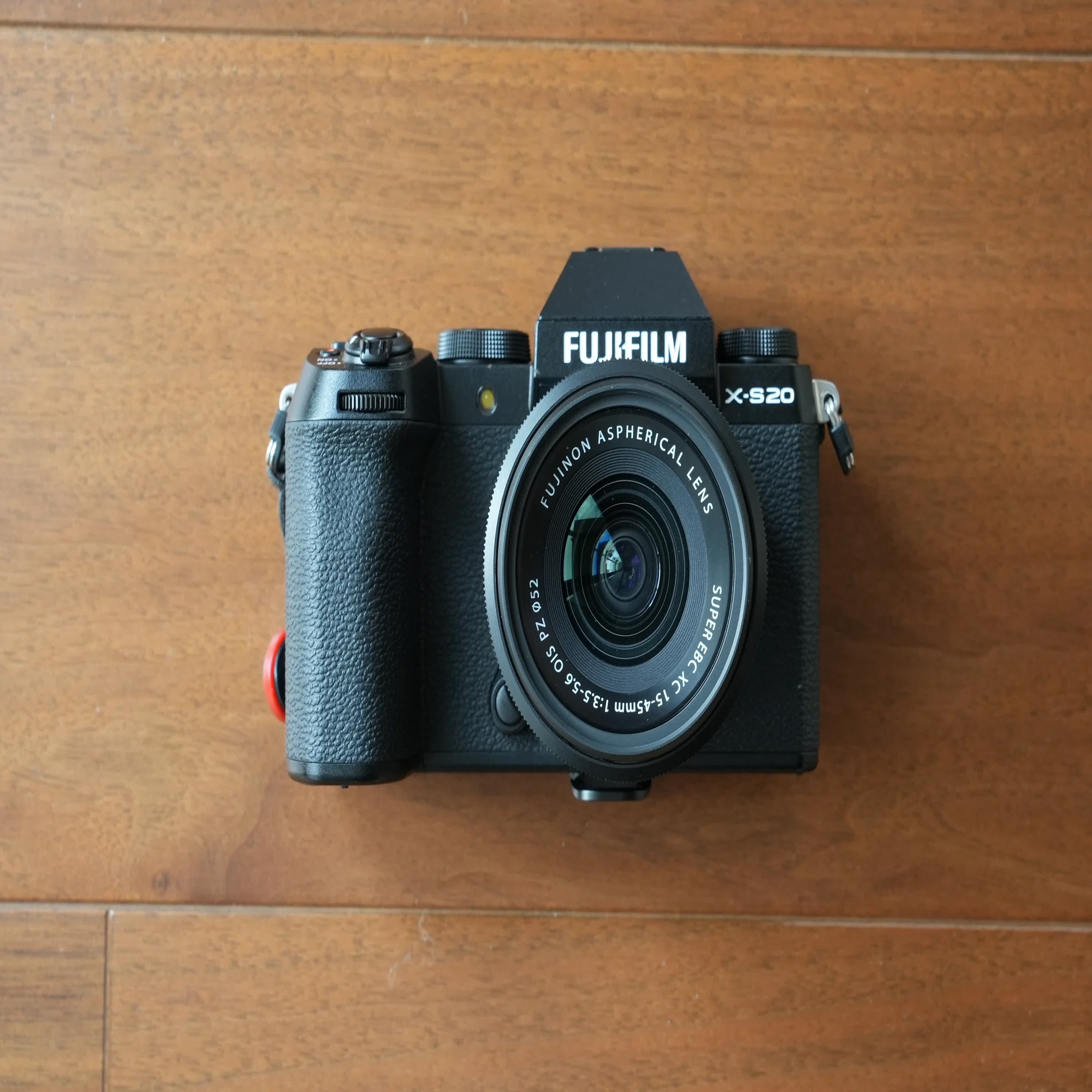 安物なんて言わせない / フジノン XC15-45mm という選択｜chiba