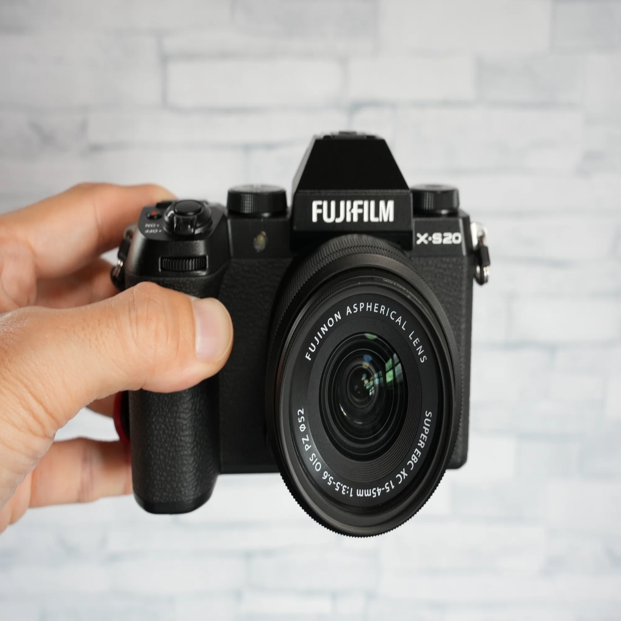 安物なんて言わせない / フジノン XC15-45mm という選択｜chiba
