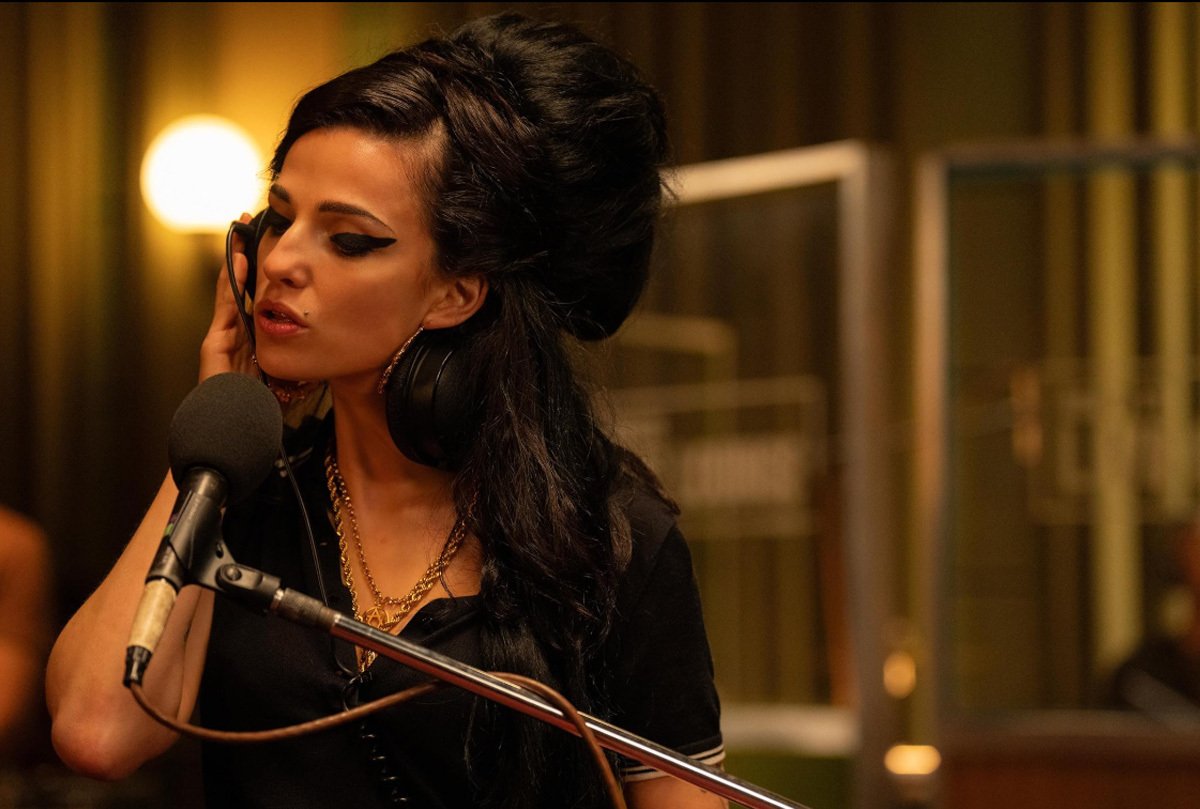 ブラック えみ様 十分にオススメ映画「Back to Black エイミーのすべて」～破滅型