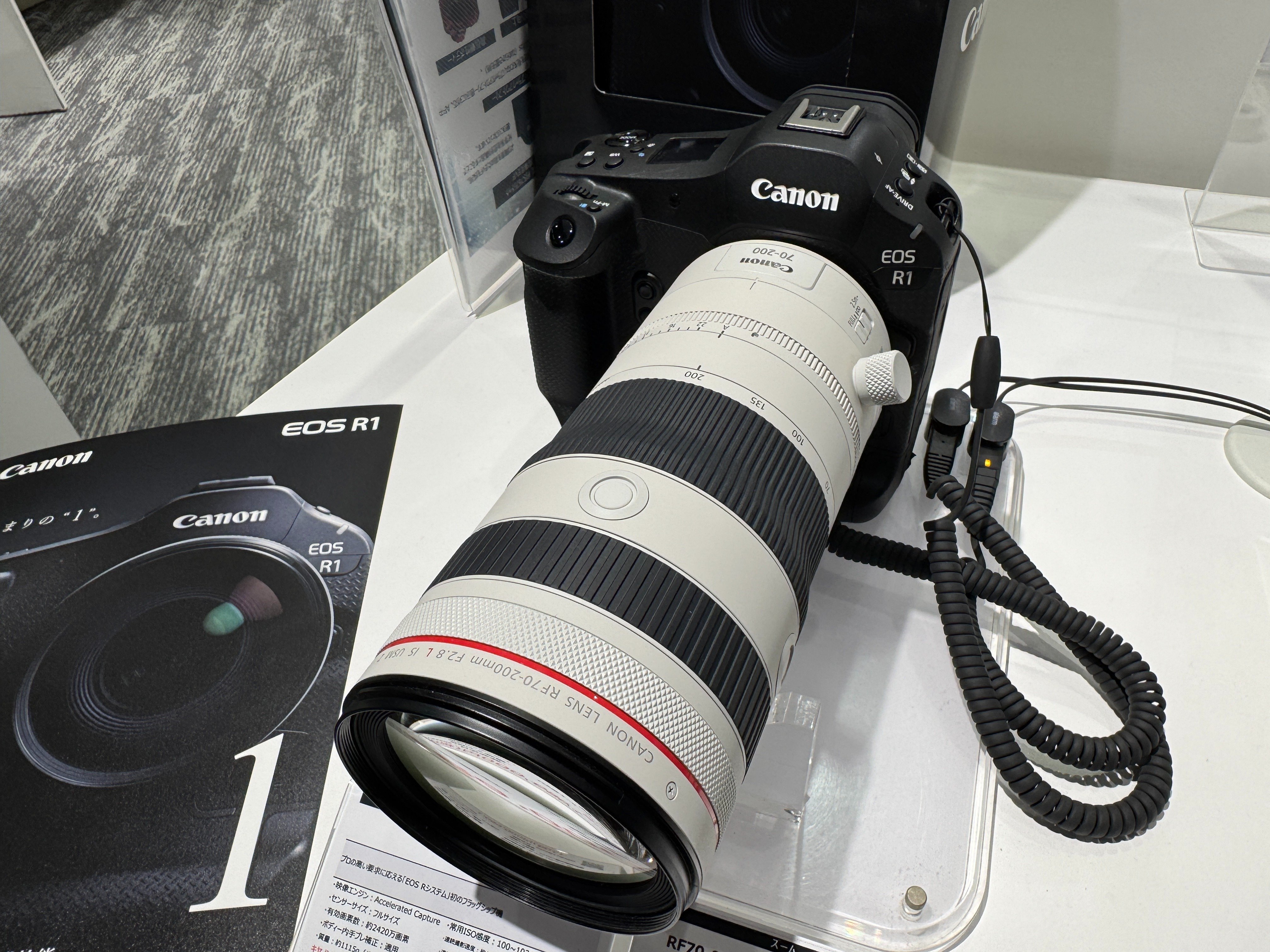 CanonショールームでRF70-200mm F2.8 L IS USM Zを見てきた|タカシ CanonショールームでRF70-200mm F2.8 L IS USM Zを見てきた|タカシ