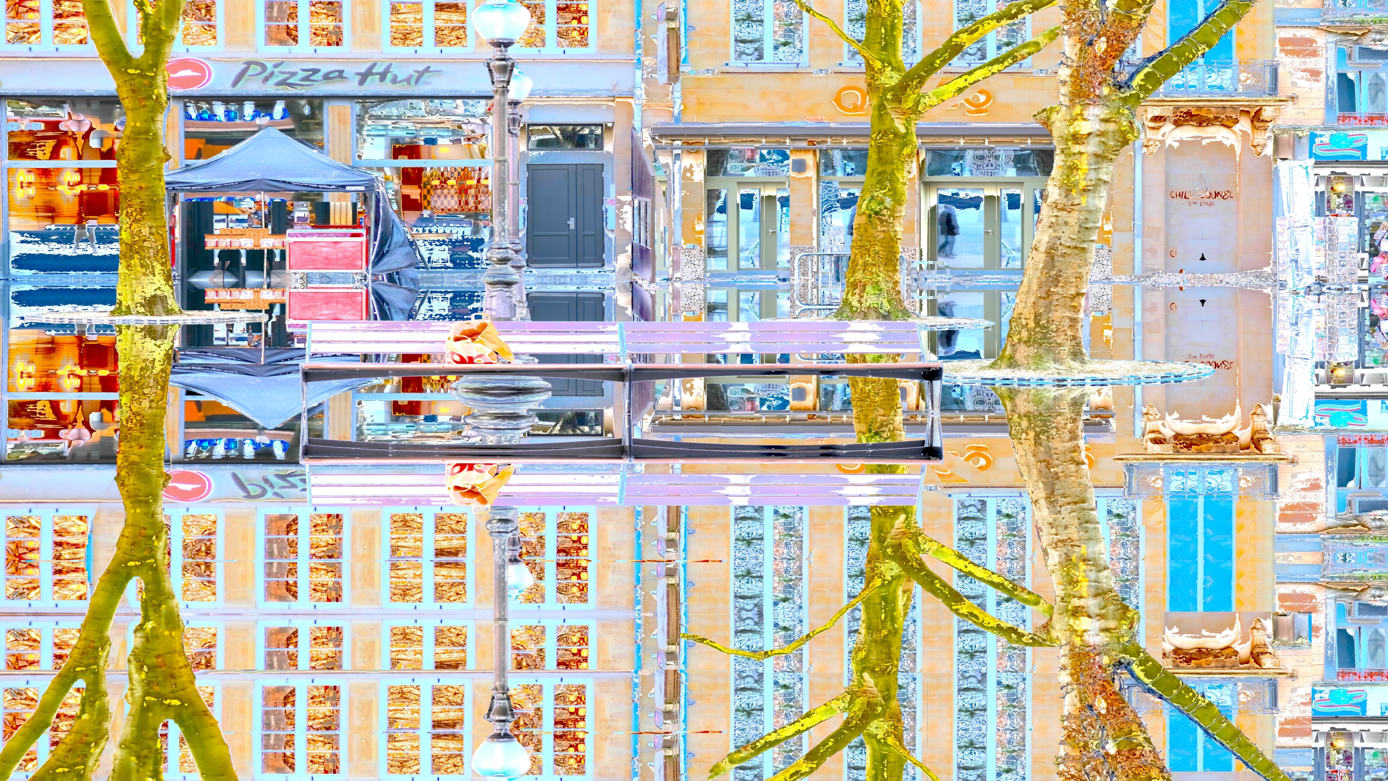 ショクノロジー「ビール津波大洪水」｜ジョー「鏡面反射のデジタル