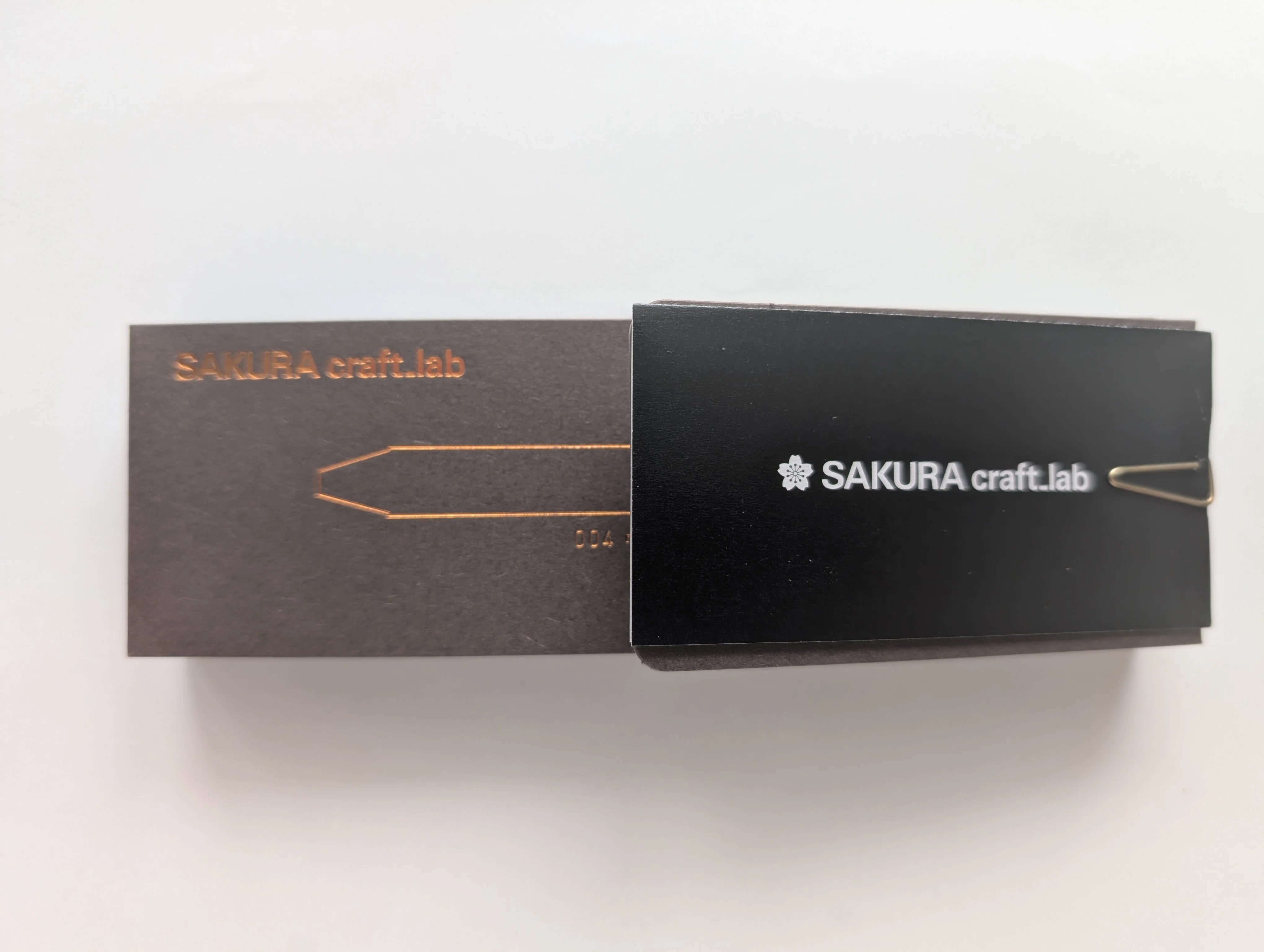 SAKURA craft_lab 004|正直レビュー｜土で仮眠【文房具】