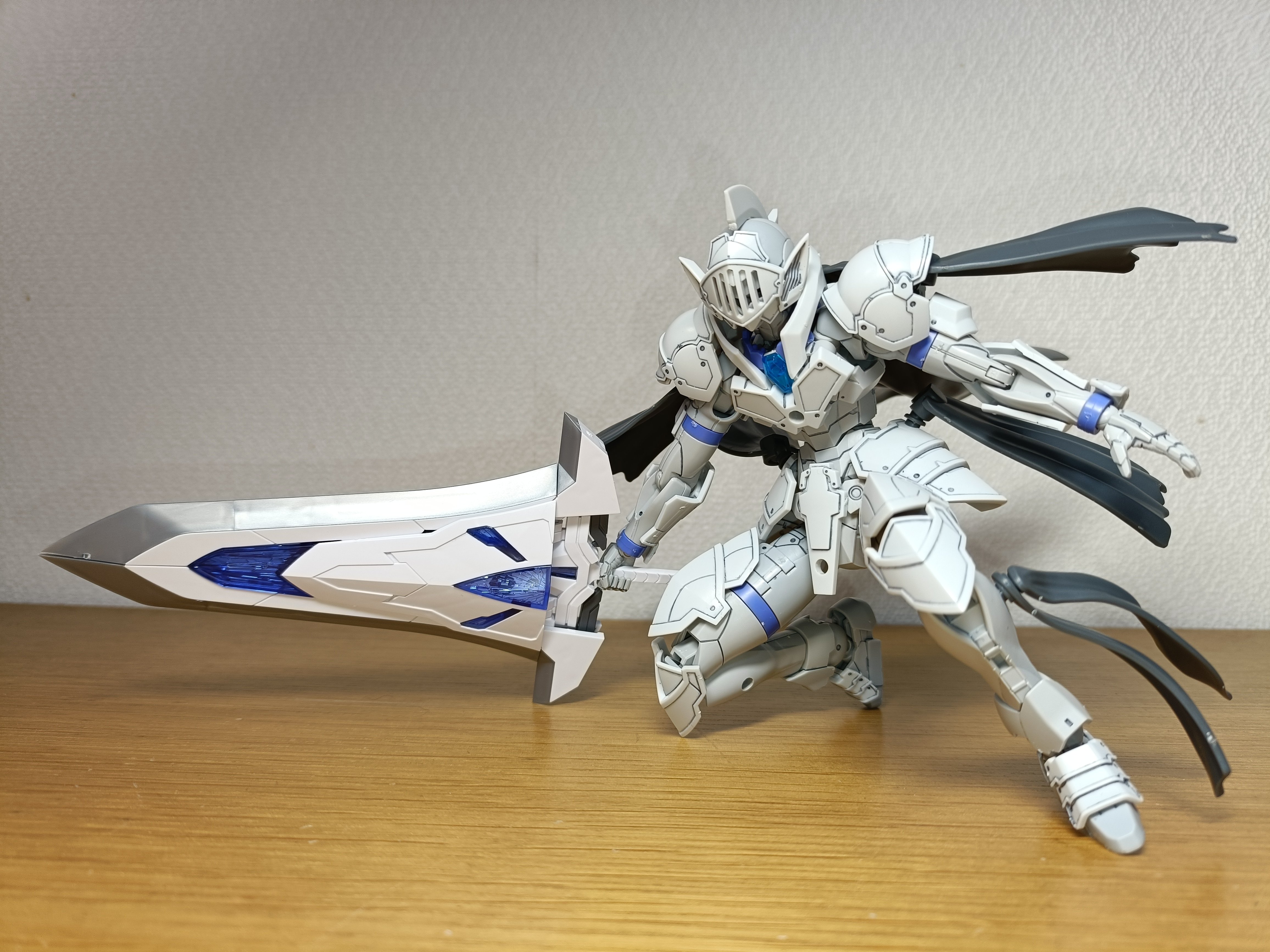 リーベルナイト買ってみました。でかいは正義と鎧にはマント