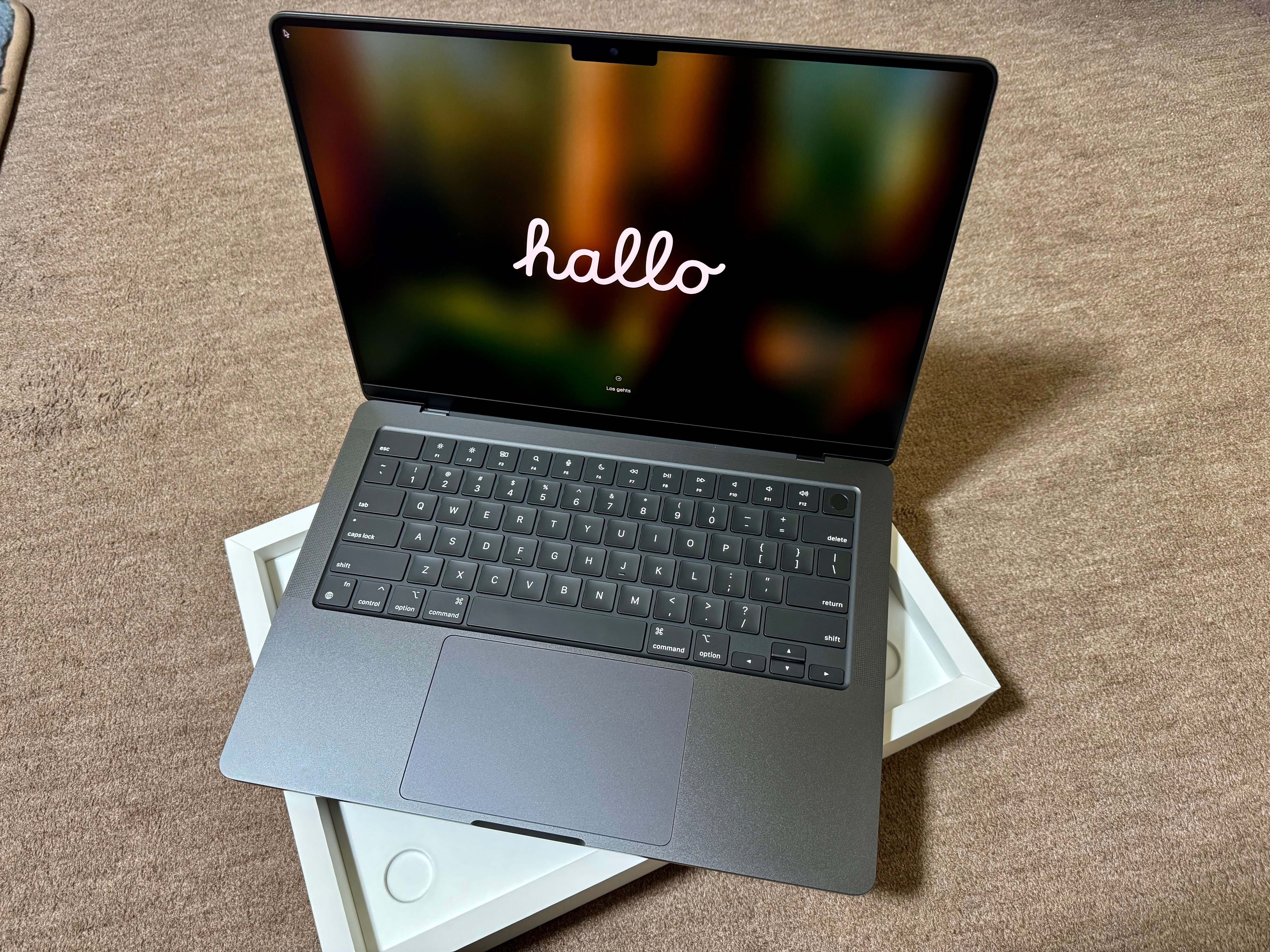 MacBook Pro 14インチを試す！！｜WestMt.