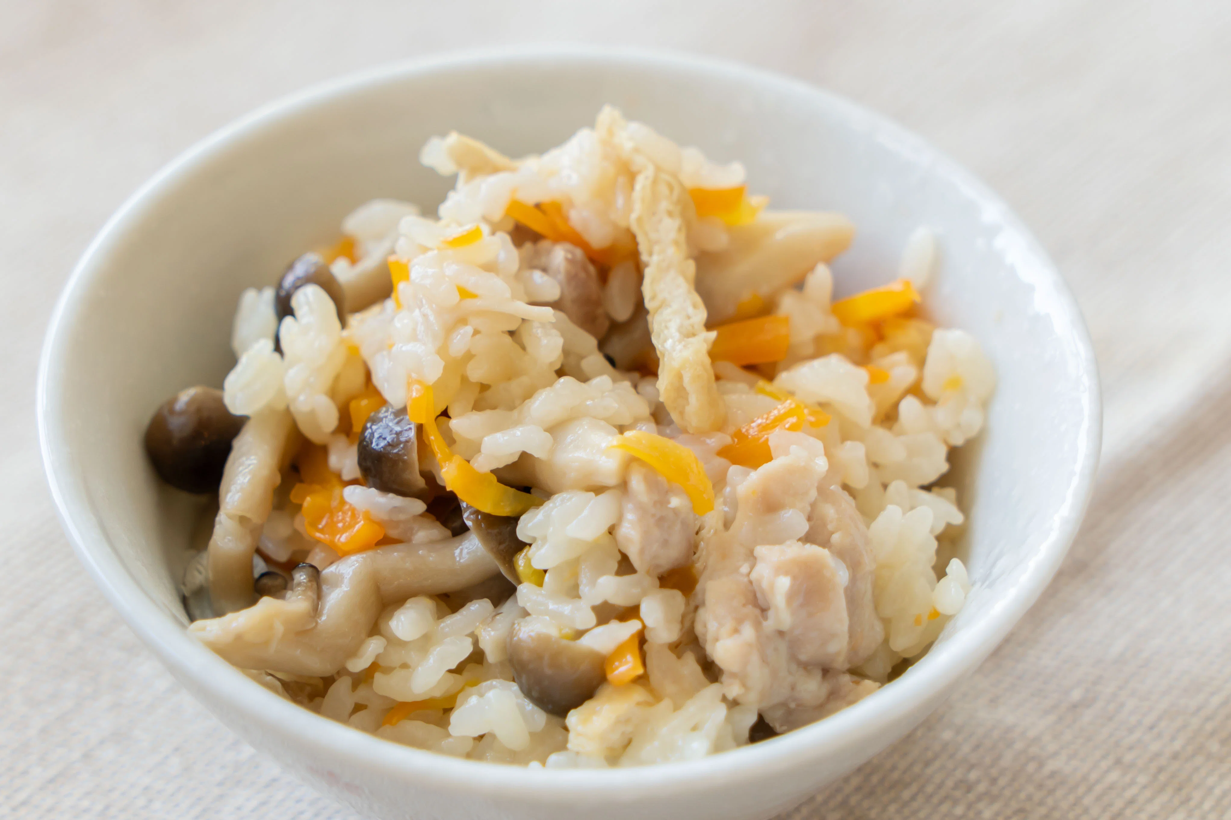 おだし通信13号掲載レシピ】「鶏五目炊き込みご飯🍚」＆「炊飯器で簡単