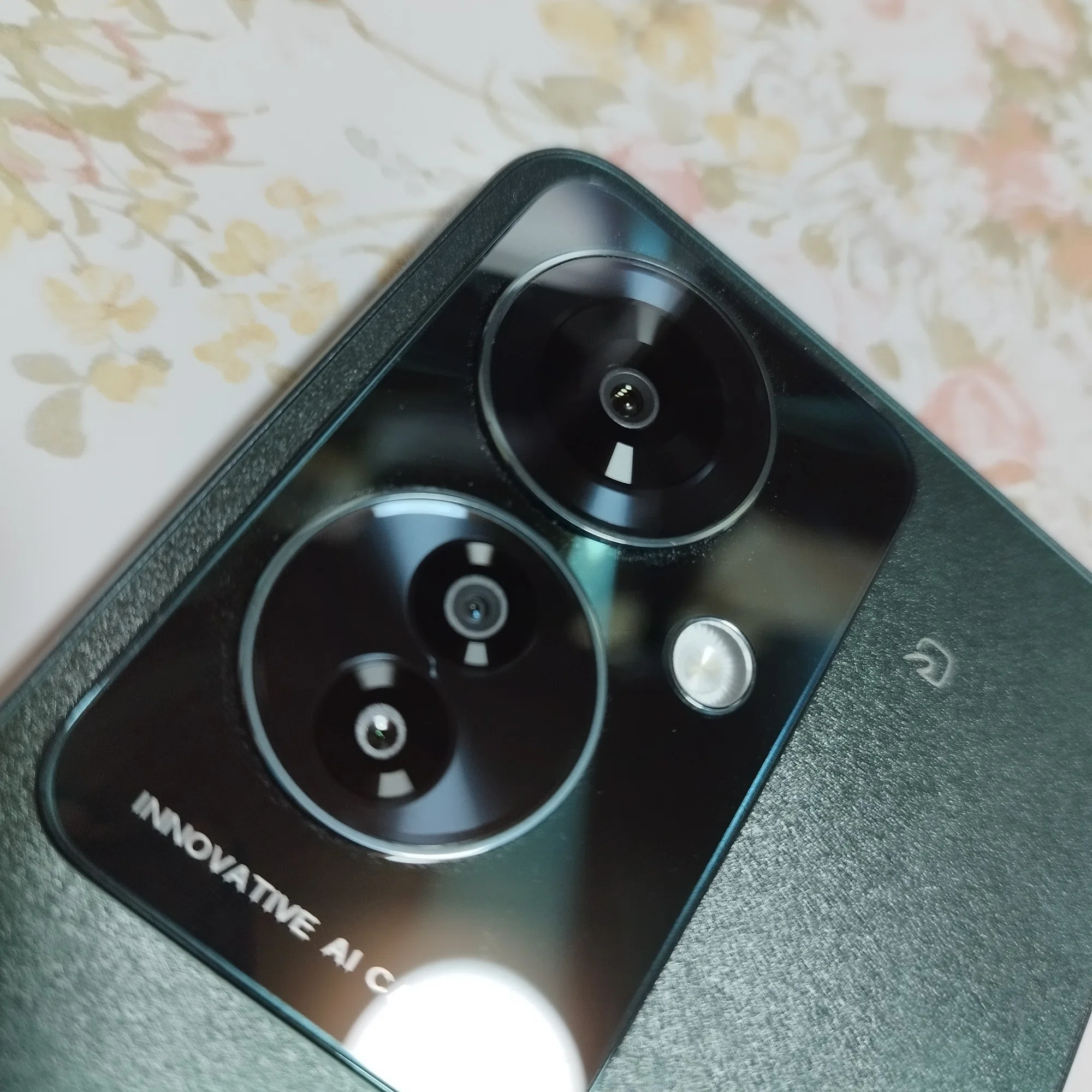 OPPO RENO11 Aを買いました！なのでレビューを書いていきます 