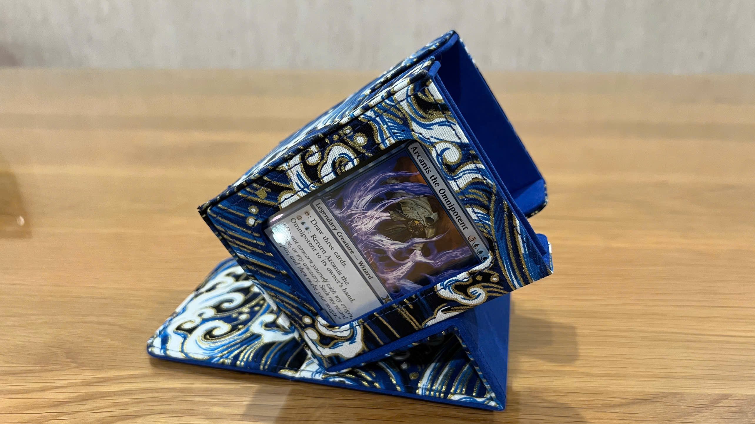 MTG FF 統率者 サプライ デッキケース スリーブ セット サプライレビュー】Gacha Box製デッキケース(統率者向け