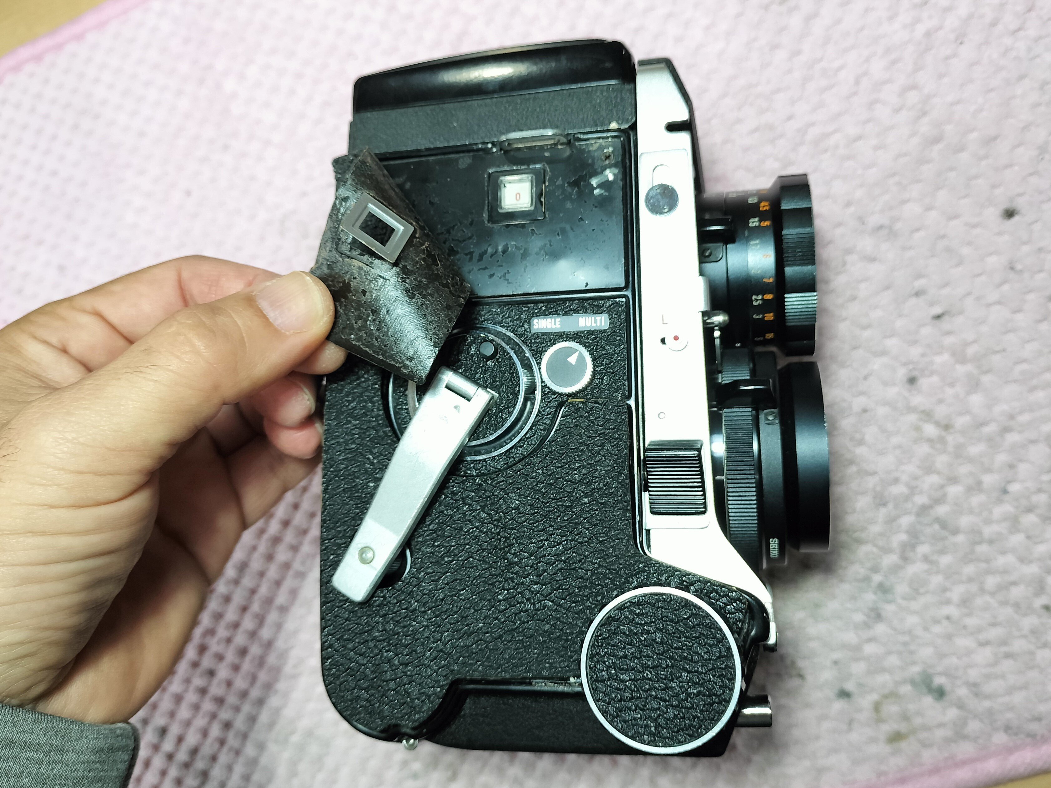 Mamiya C330の分解|フィルムカメラ修理のアクアカメラ Mamiya C330の分解|フィルムカメラ修理のアクアカメラ