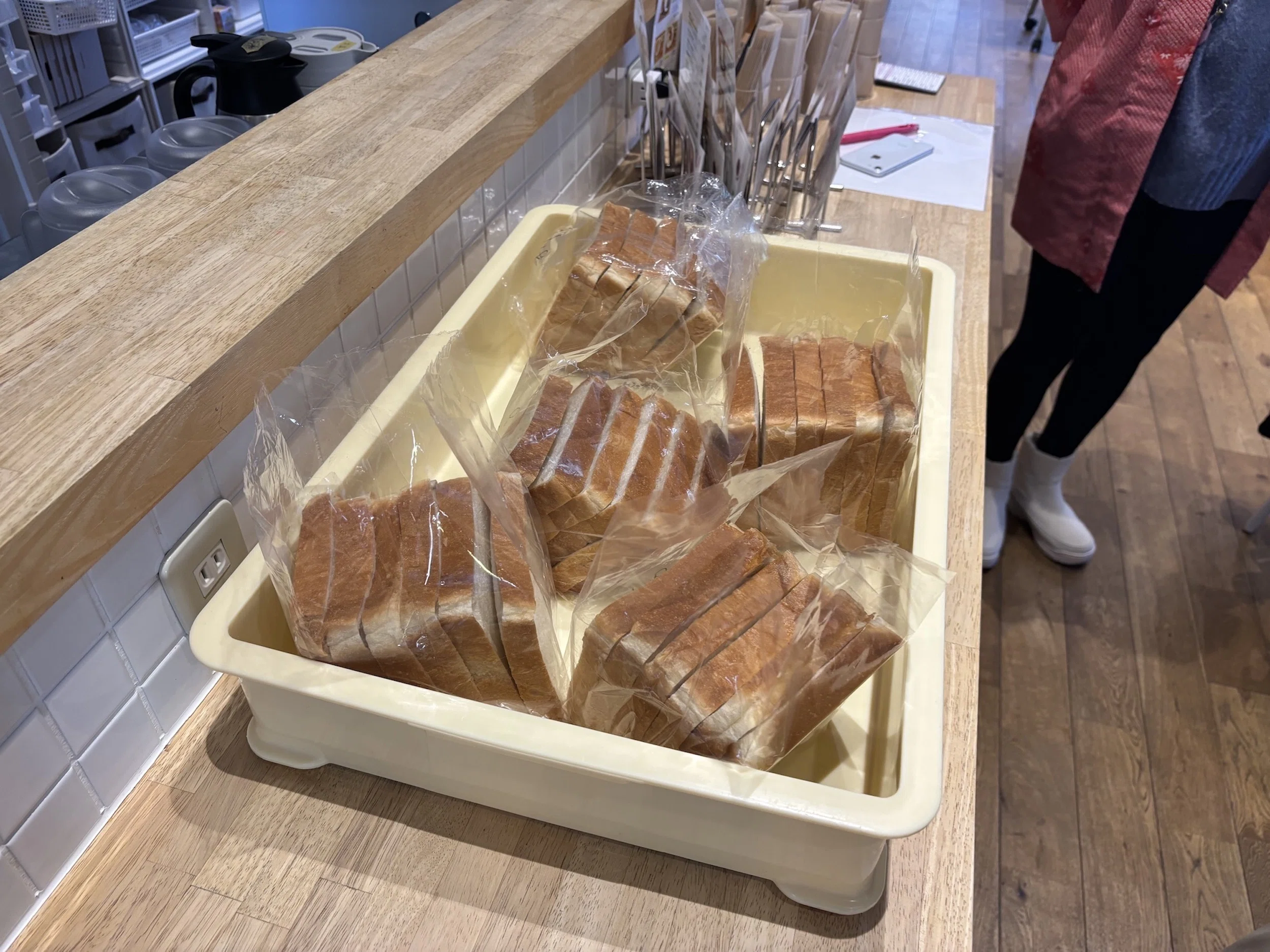 オランダ発の【廃棄パンで味噌作り】。OUCHIで開催したユニークな