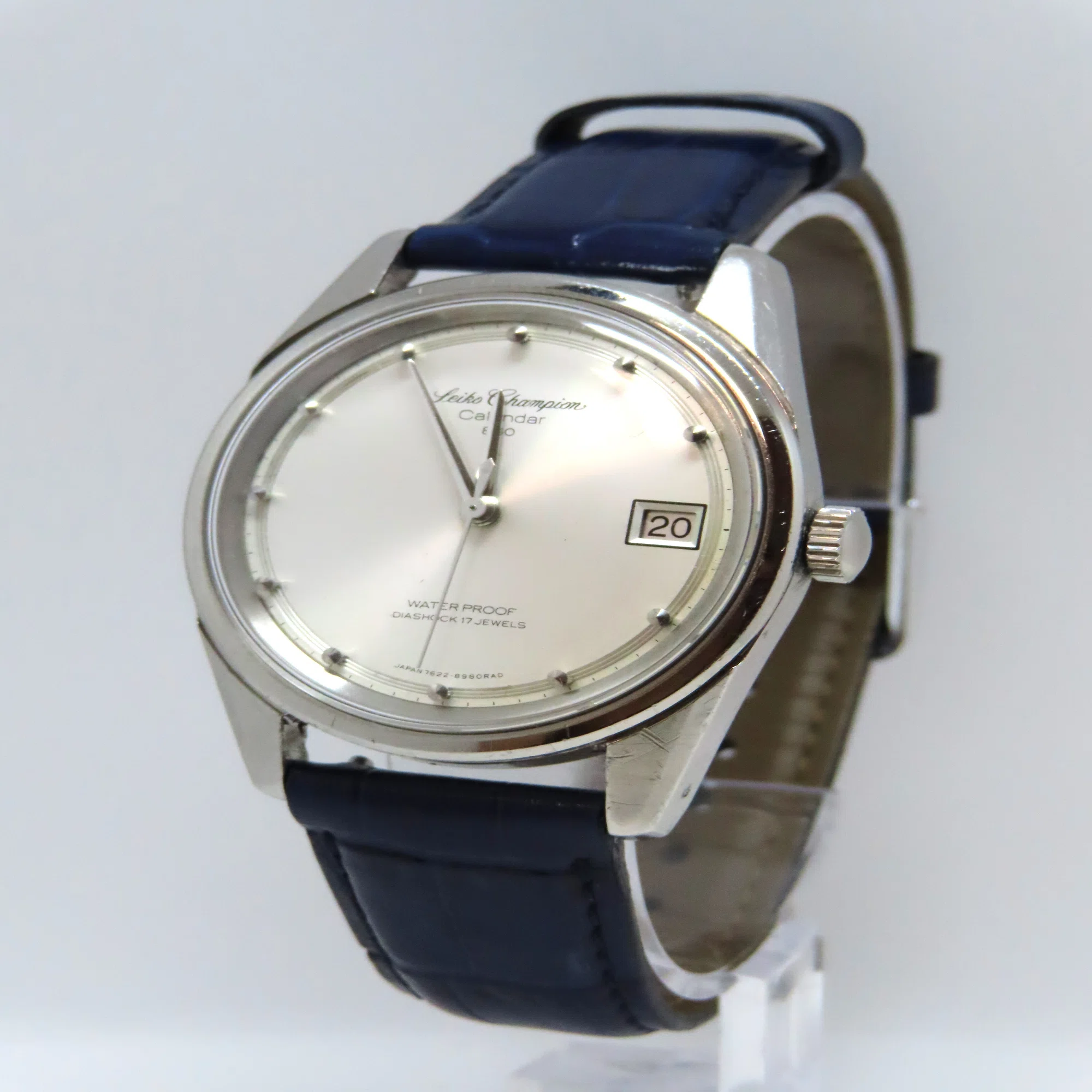 27. 巻いて、巻いて、にご用心 Champion Calendar 860（