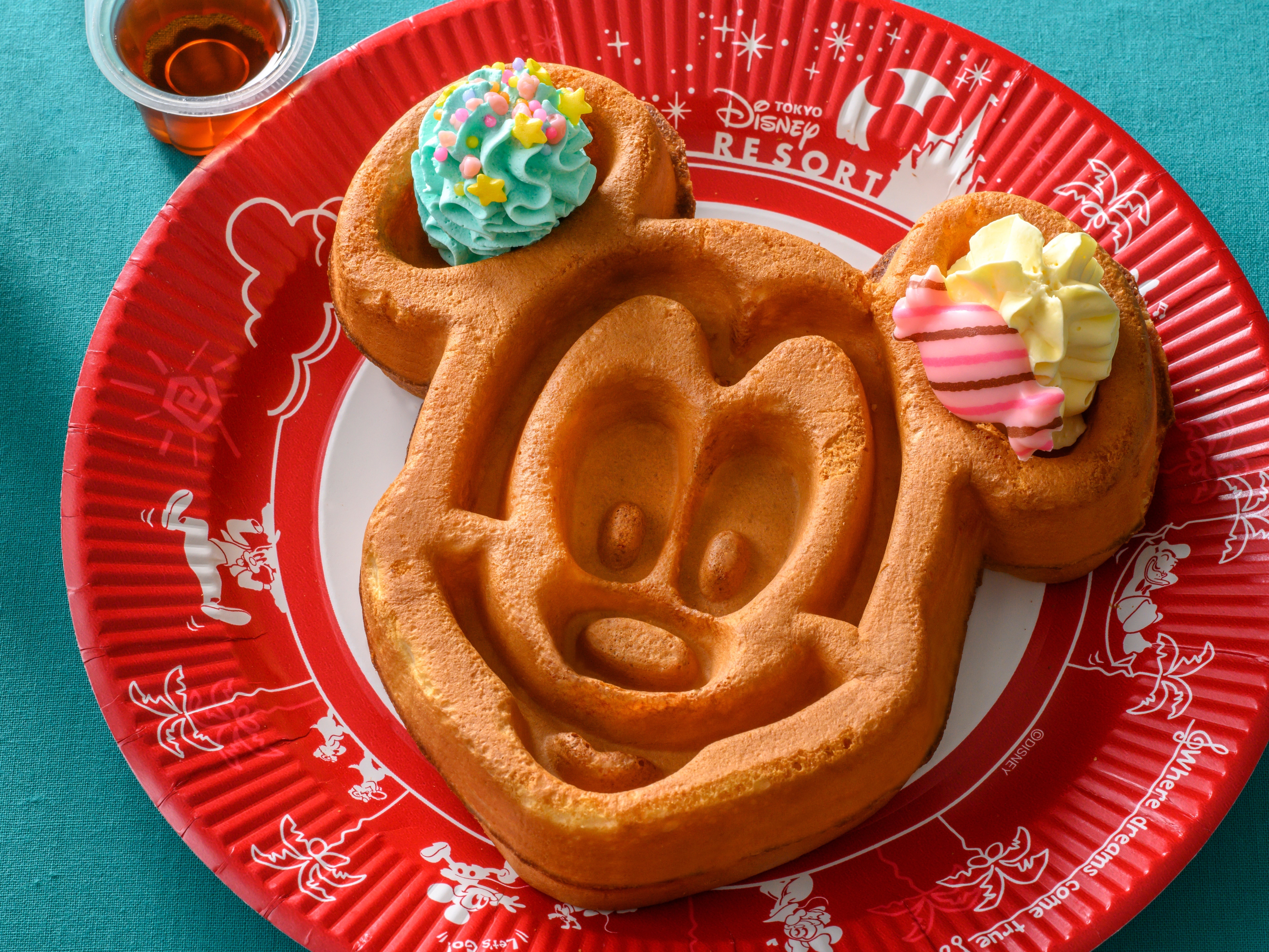 東京ディズニーランドで「ヴァネロペのスウィーツ・ポップ
