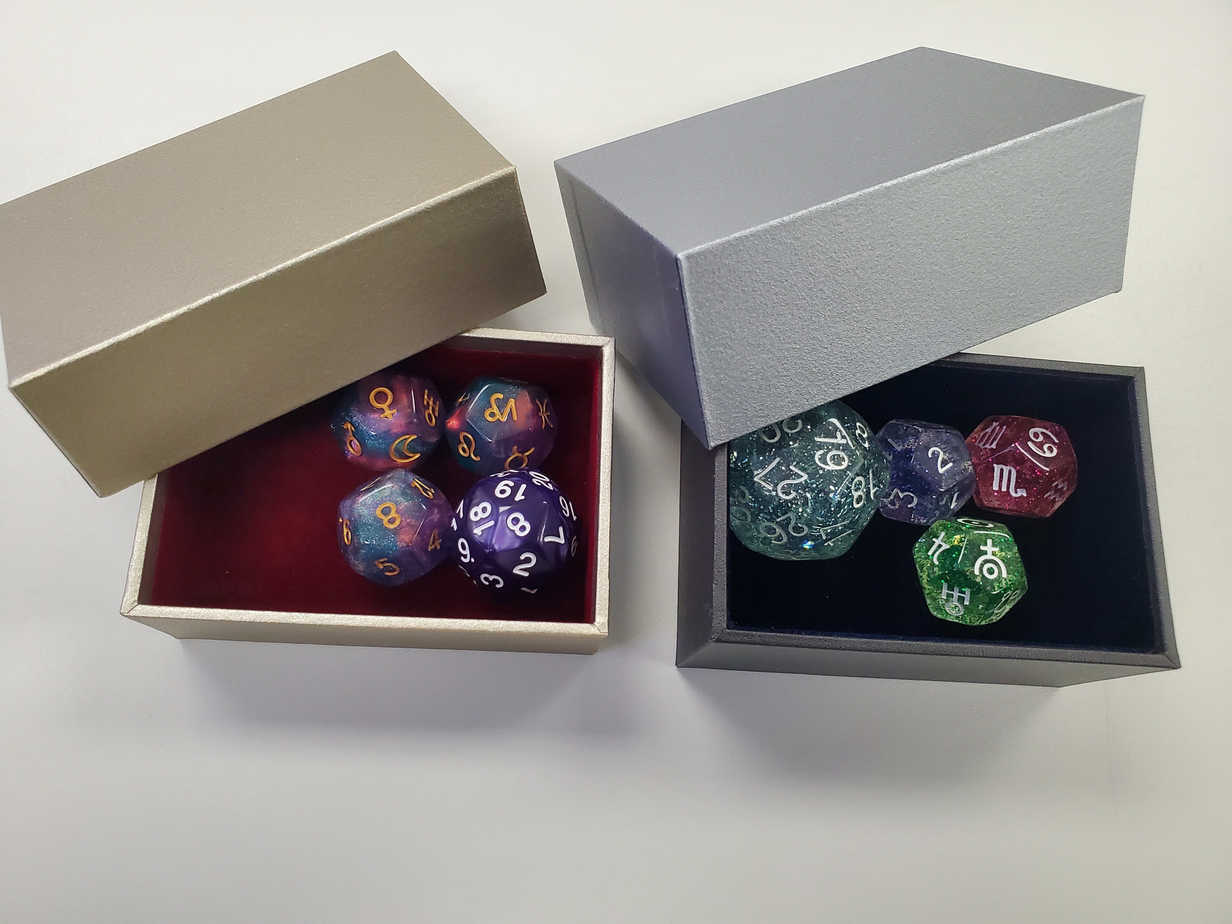 d&d ダンジョンズ&ドラゴンズ 公式 ダイスケース 非売品 dnd ダイスケース 100均 d&d ダンジョンズ&ドラゴンズ 公式 ダイス