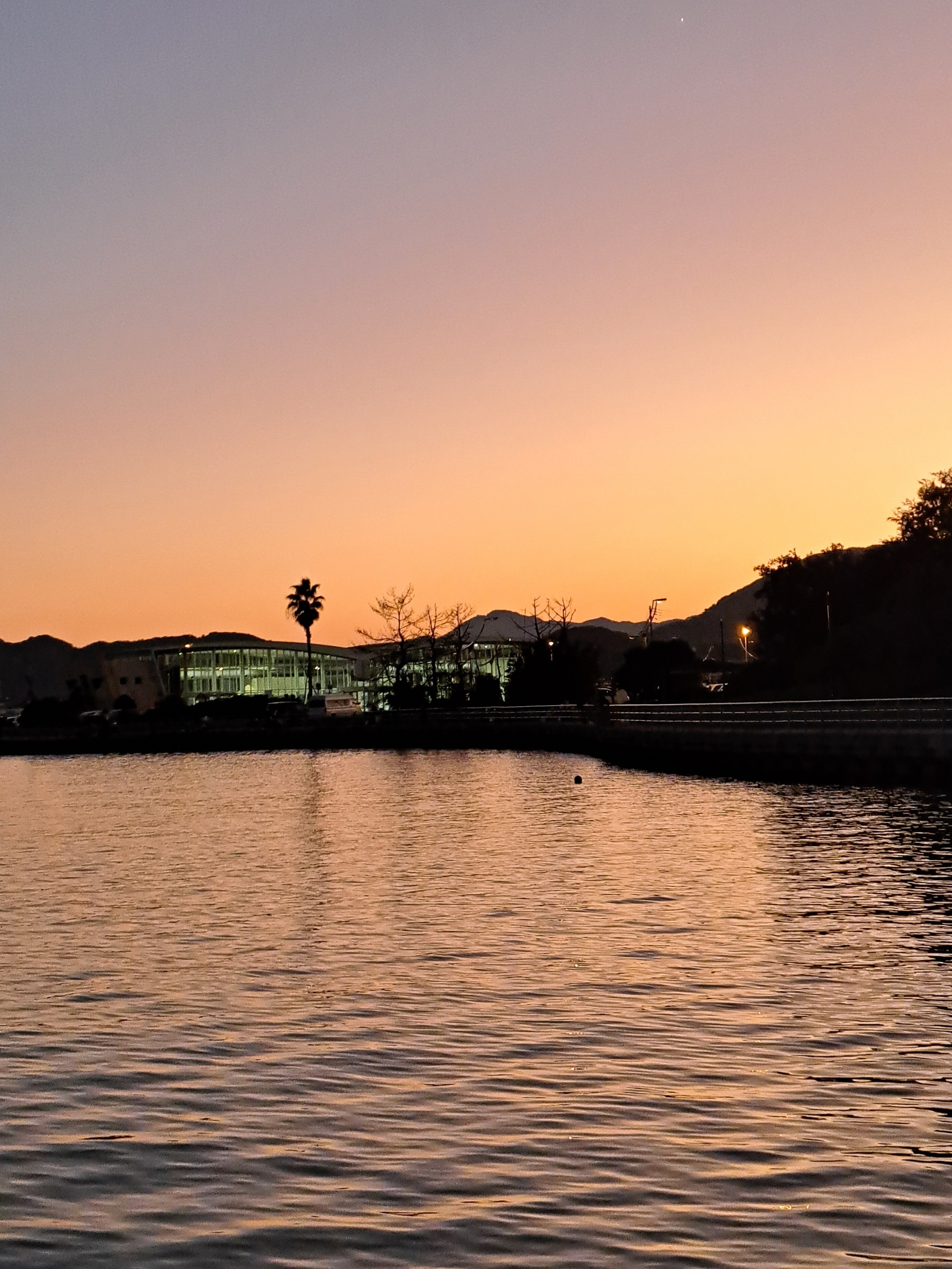 11月の夕暮れ①｜光守氏天貴（ひがしあき)