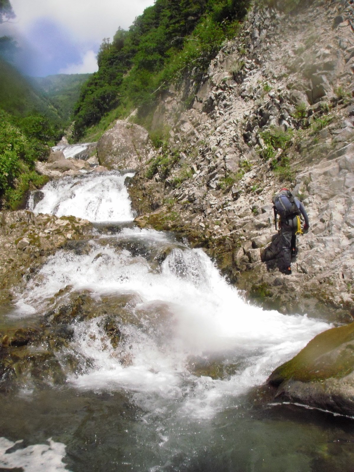 読書「昭和登山への道案内」白水社編集部編 関係者の生きざまを感じる