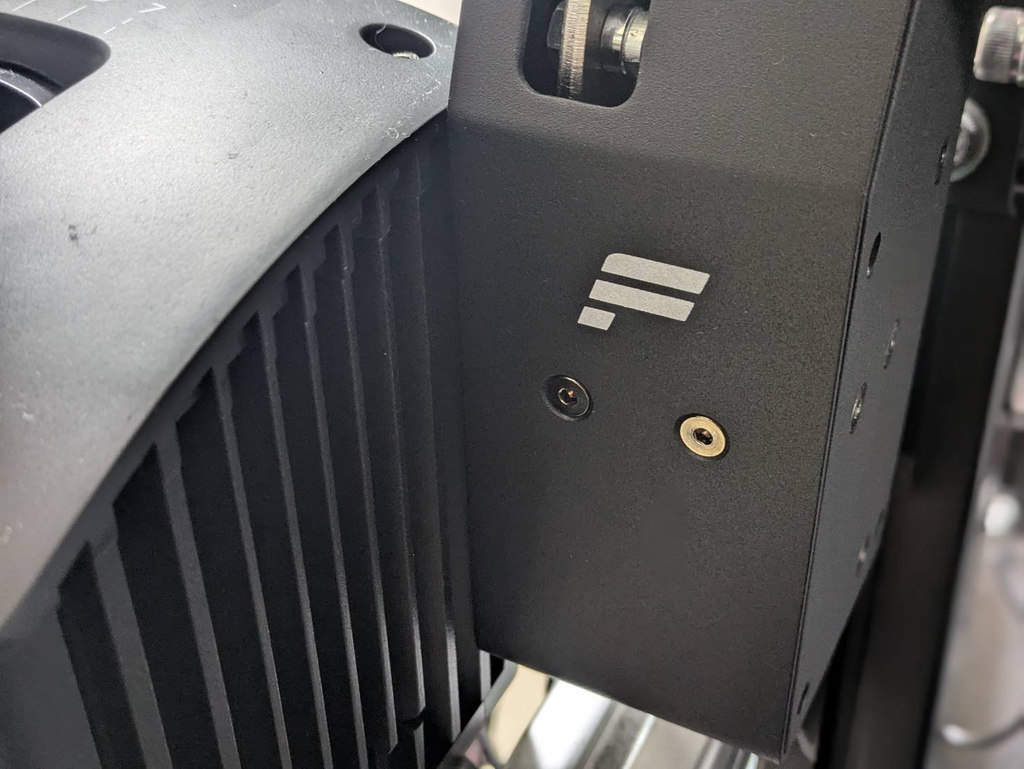 FANATECのハンドブレーキとシフターを導入！｜岡田衛