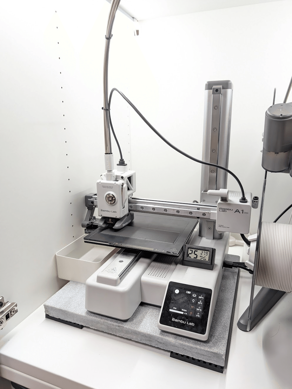 IKEAの棚で3DプリンタBambuLab A1 Miniのエンクロージャーを作る｜fixsenia