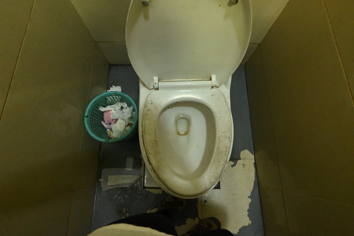 china toilet エロ 