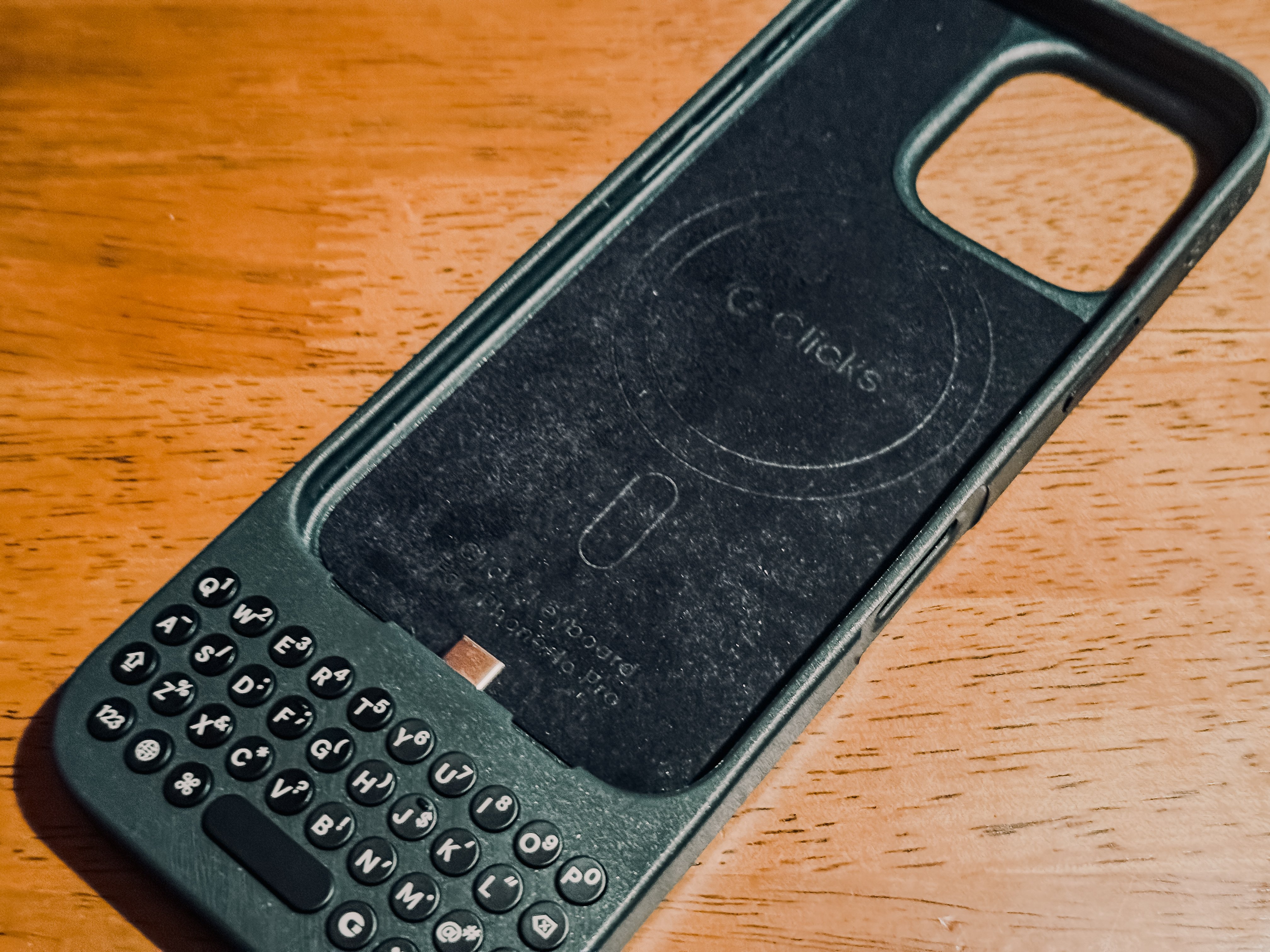 iPhoneアクセサリー Clicks iPhone16pro Black Clicks - Keyboard for Apple iPhone 16 Pro Max - Onyx | eBay
