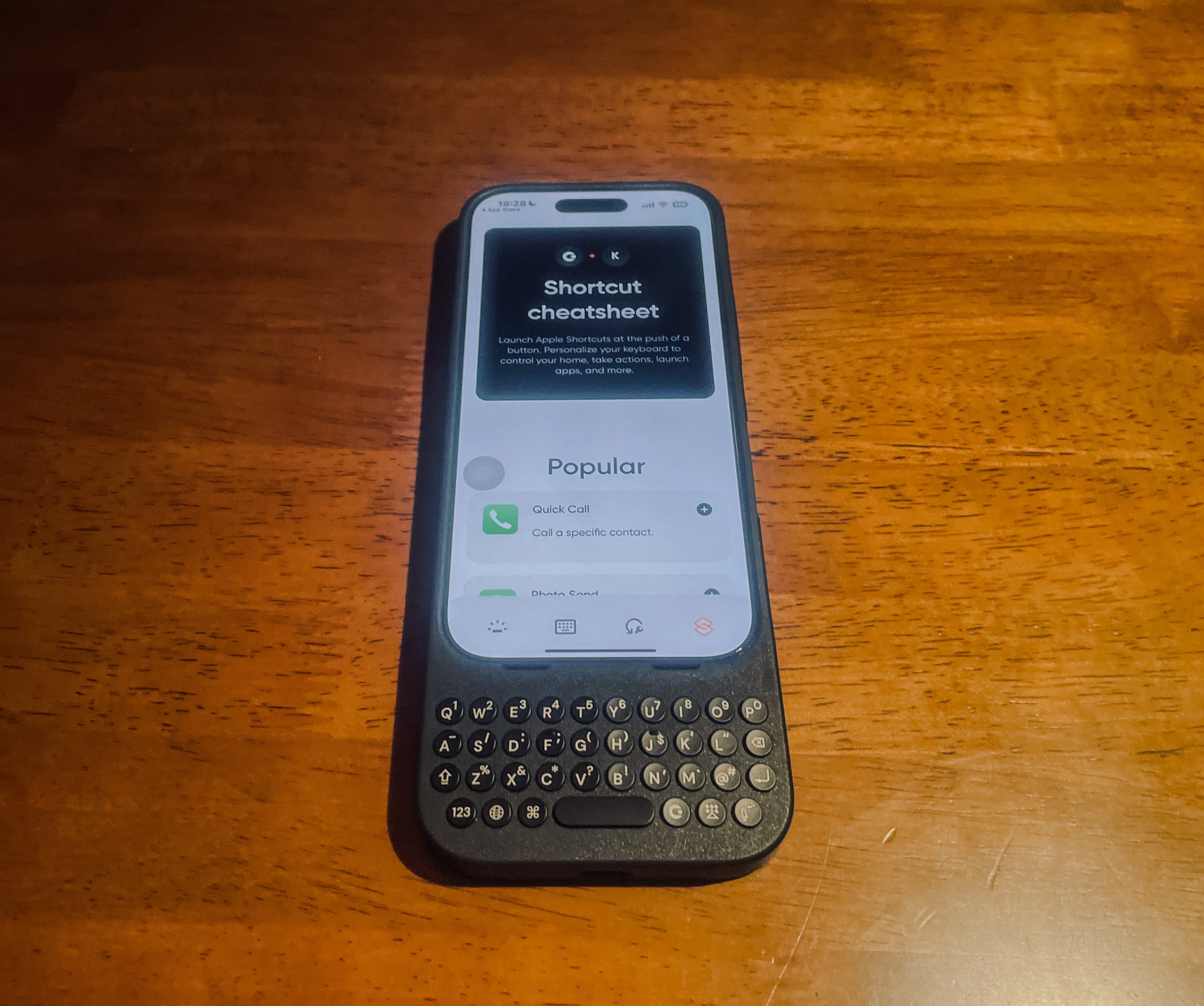 Clicks iPhone 16 Pro max ブラック Amazon.co.jp: Clicks(クリックス) iPhone 16 Pro Max 用