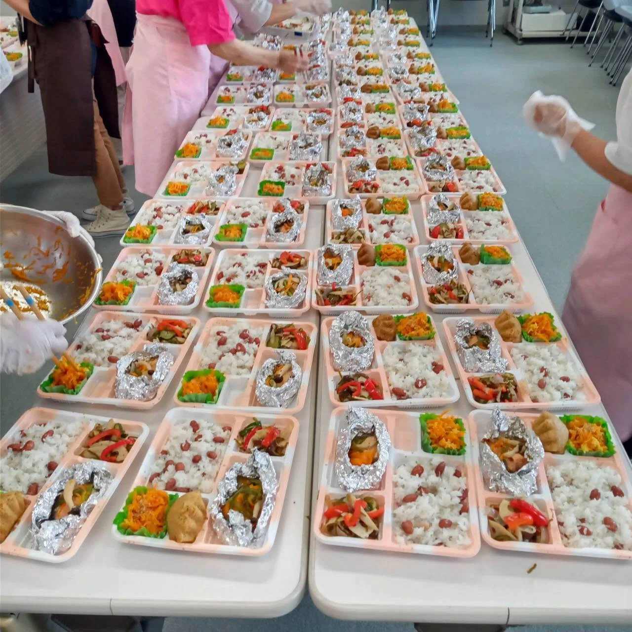 お揃いの福岡100グッズで地域とともに歩む健康づくり。食生活改善推進