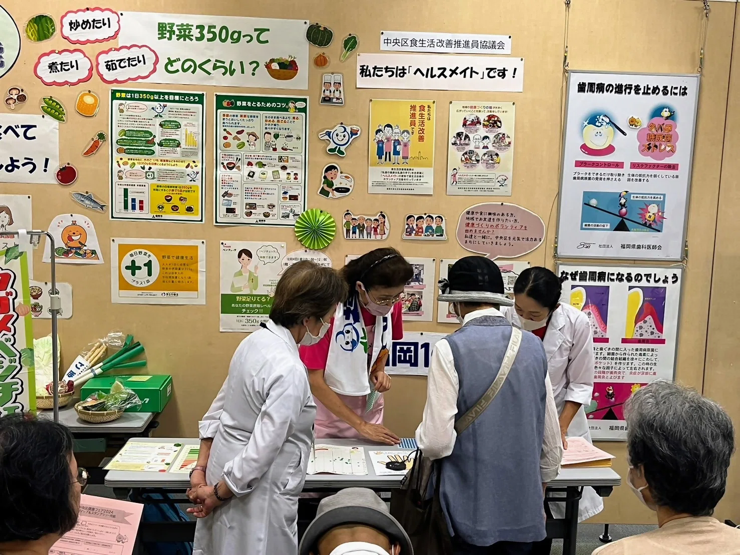 お揃いの福岡100グッズで地域とともに歩む健康づくり。食生活改善推進