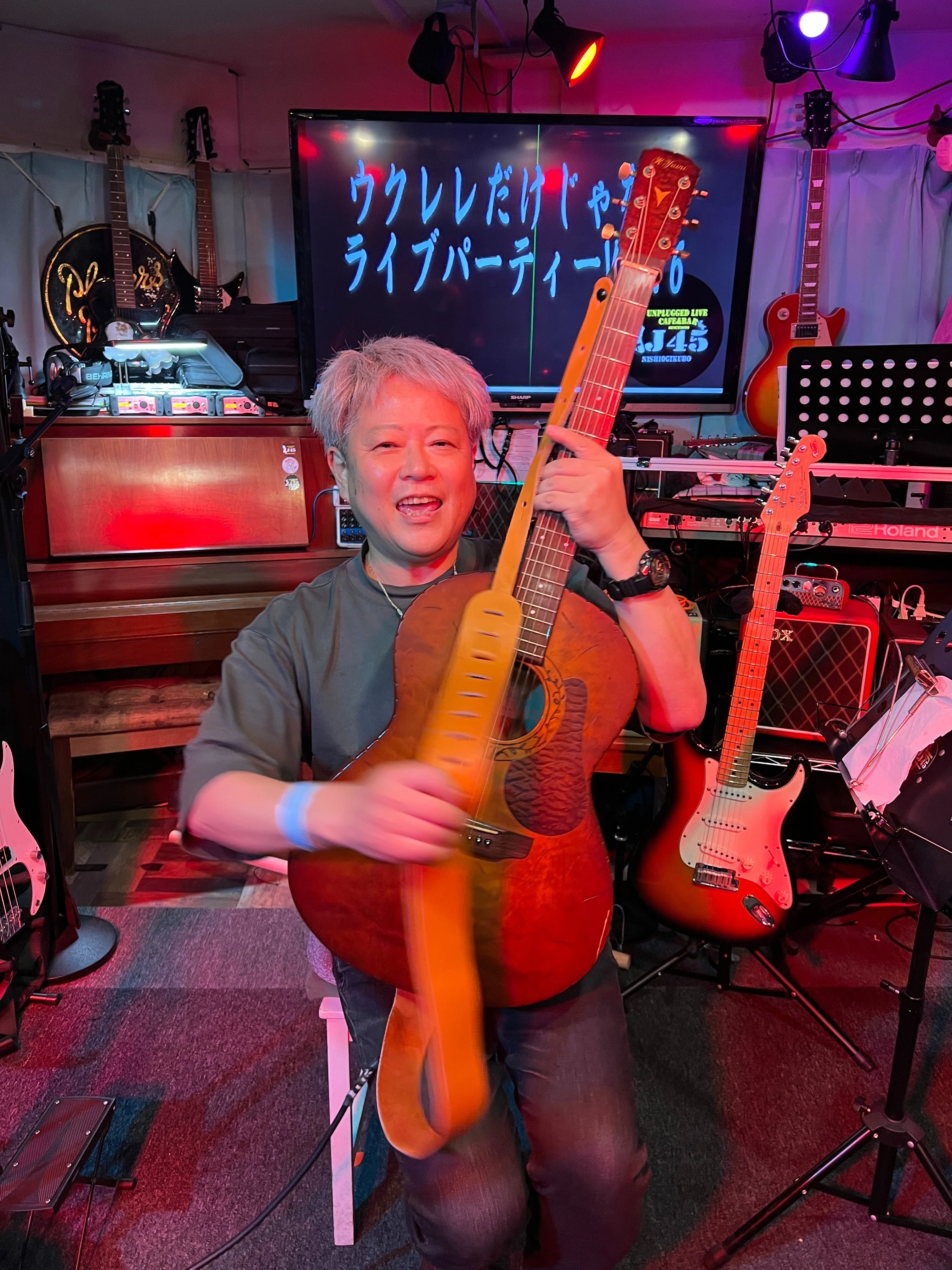 12/22(日)東京都杉並区・西荻窪J45にて【ウクレレだけじゃないライブ