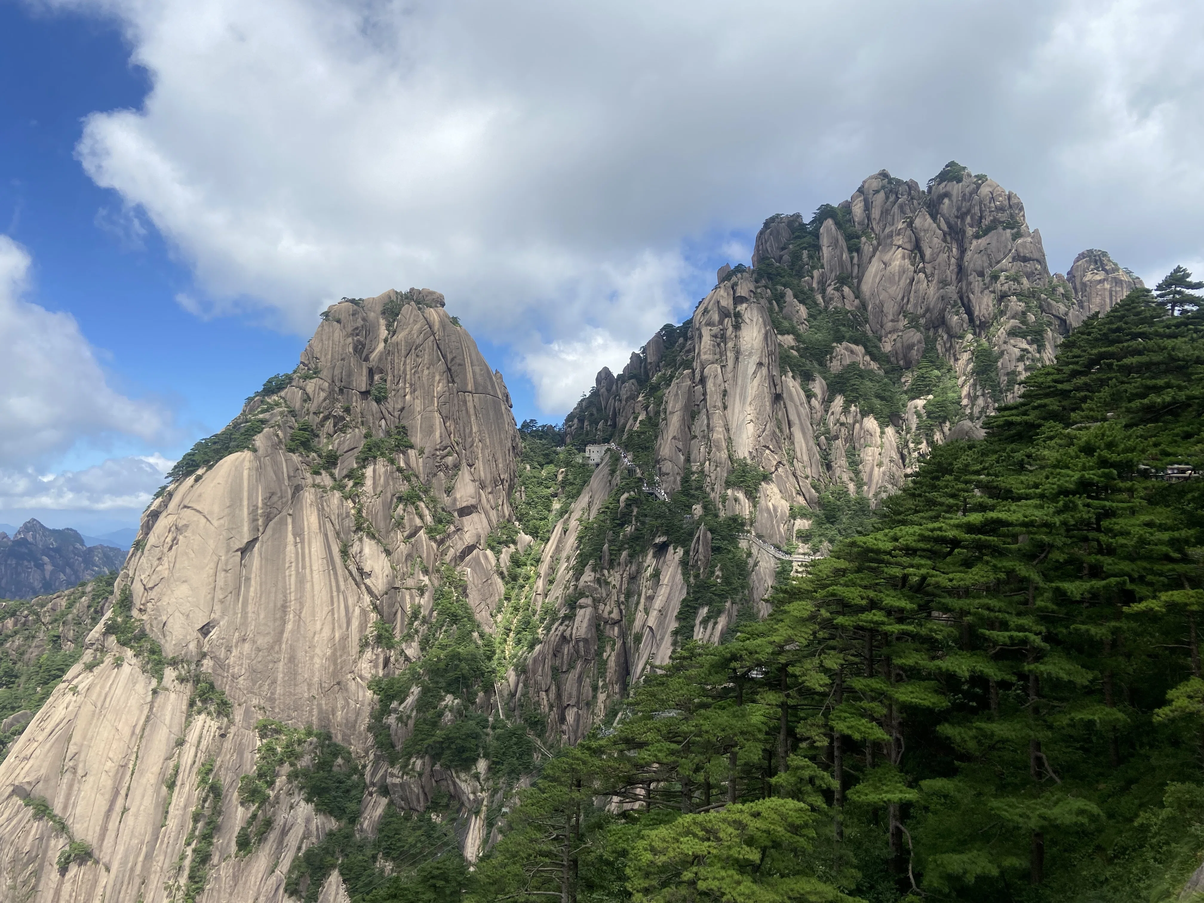 世界遺産】 中国安徽省黄山 一人旅｜take