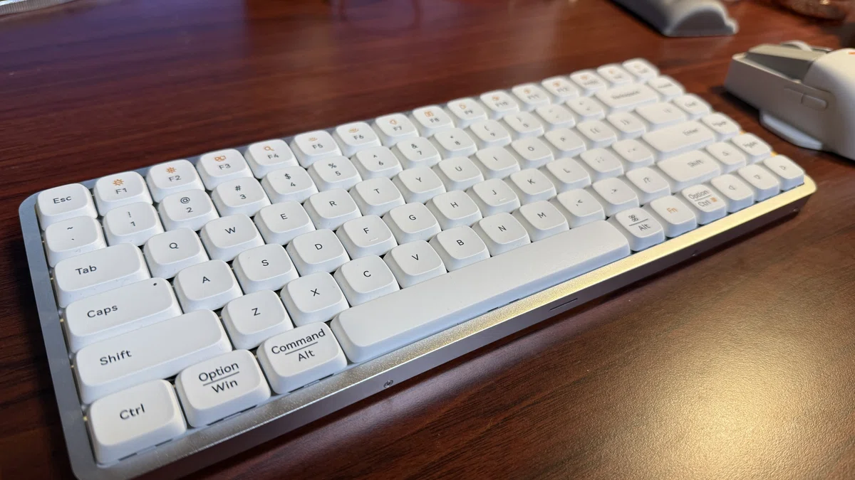 分割型QWERTYキーボード 垂れ下がる 本体 テンティング付き