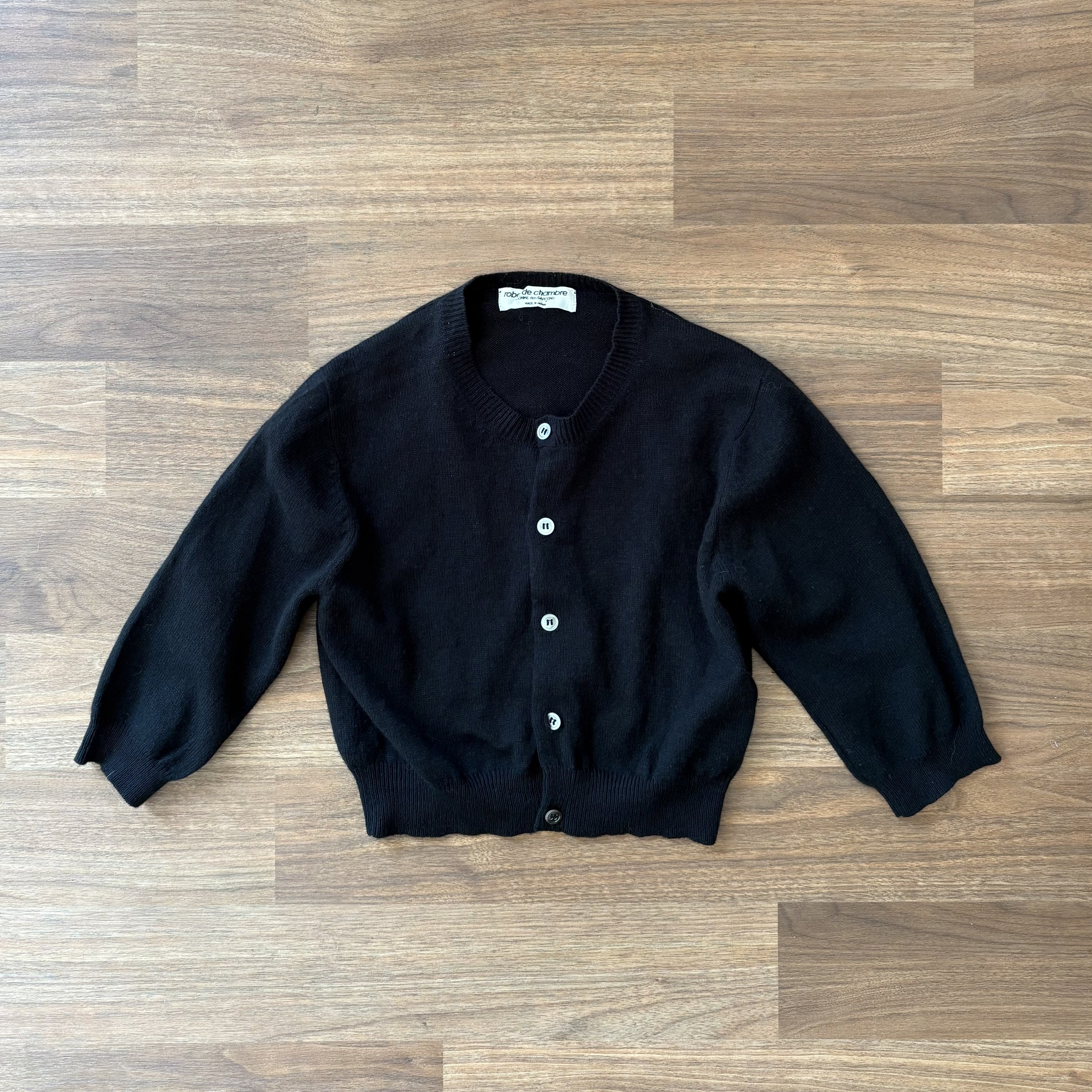 黒の衝撃:川久保玲が変えたファッションの常識|UNKNOWN 黒の衝撃:川久保玲が変えたファッションの常識|UNKNOWN