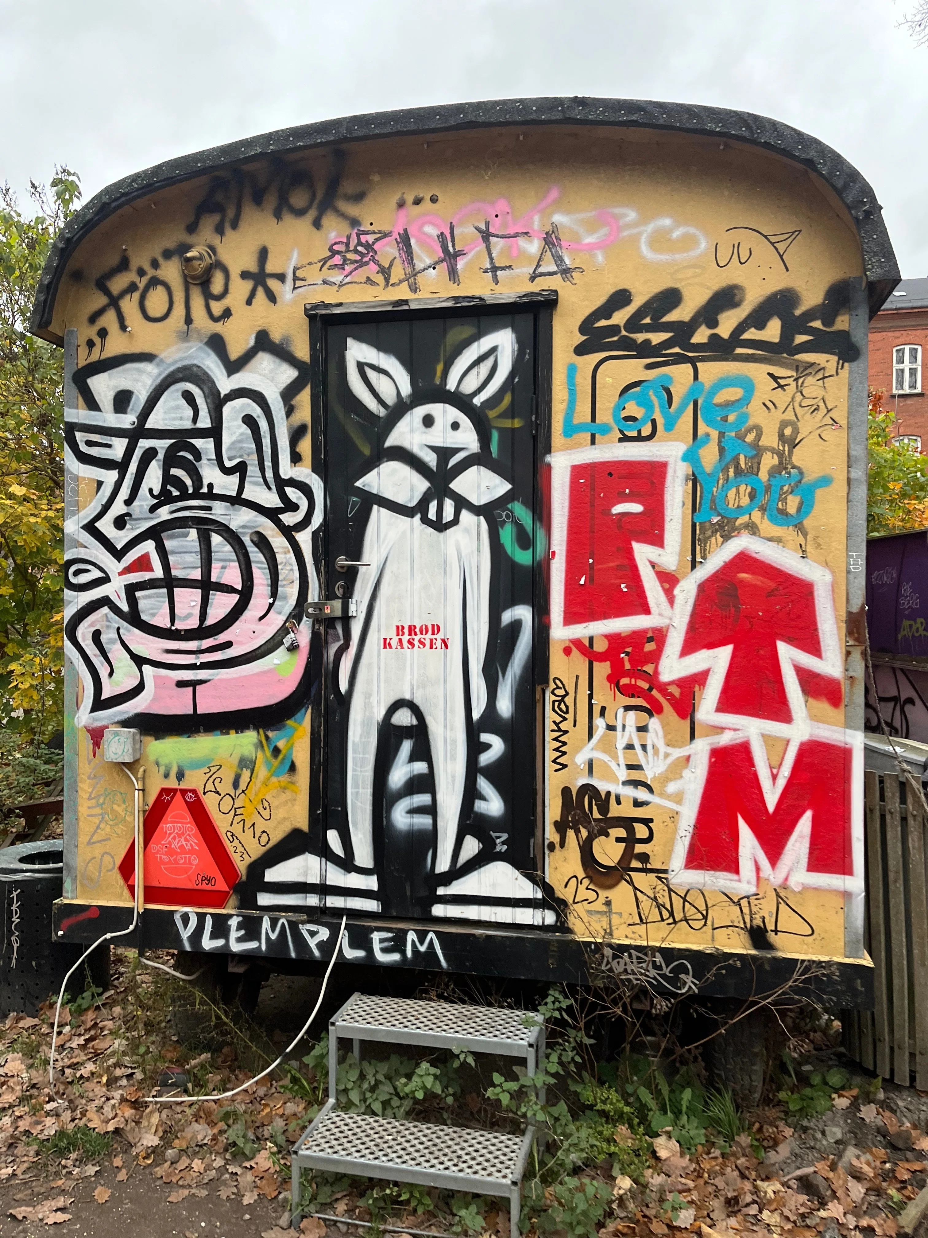 デンマークの落書き デンマーク ワーホリ🇩🇰Freetown Christiania ｜miu / ワーホリ旅