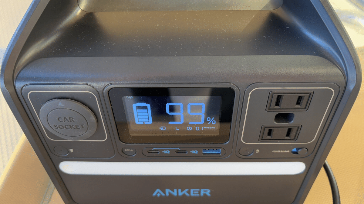 ポータブル電源】ベランダ発電から防災まで、1年間使用して分かった