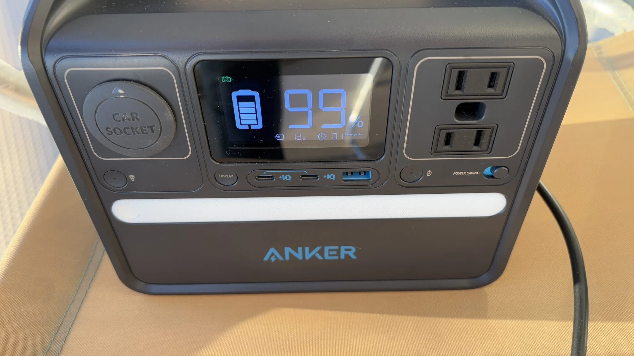 ポータブル電源】ベランダ発電から防災まで、1年間使用して分かった