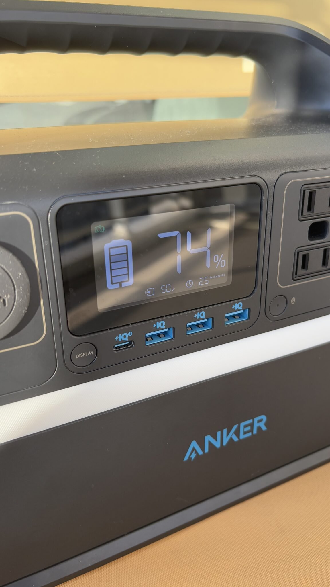 ポータブル電源】ベランダ発電から防災まで、1年間使用して分かった