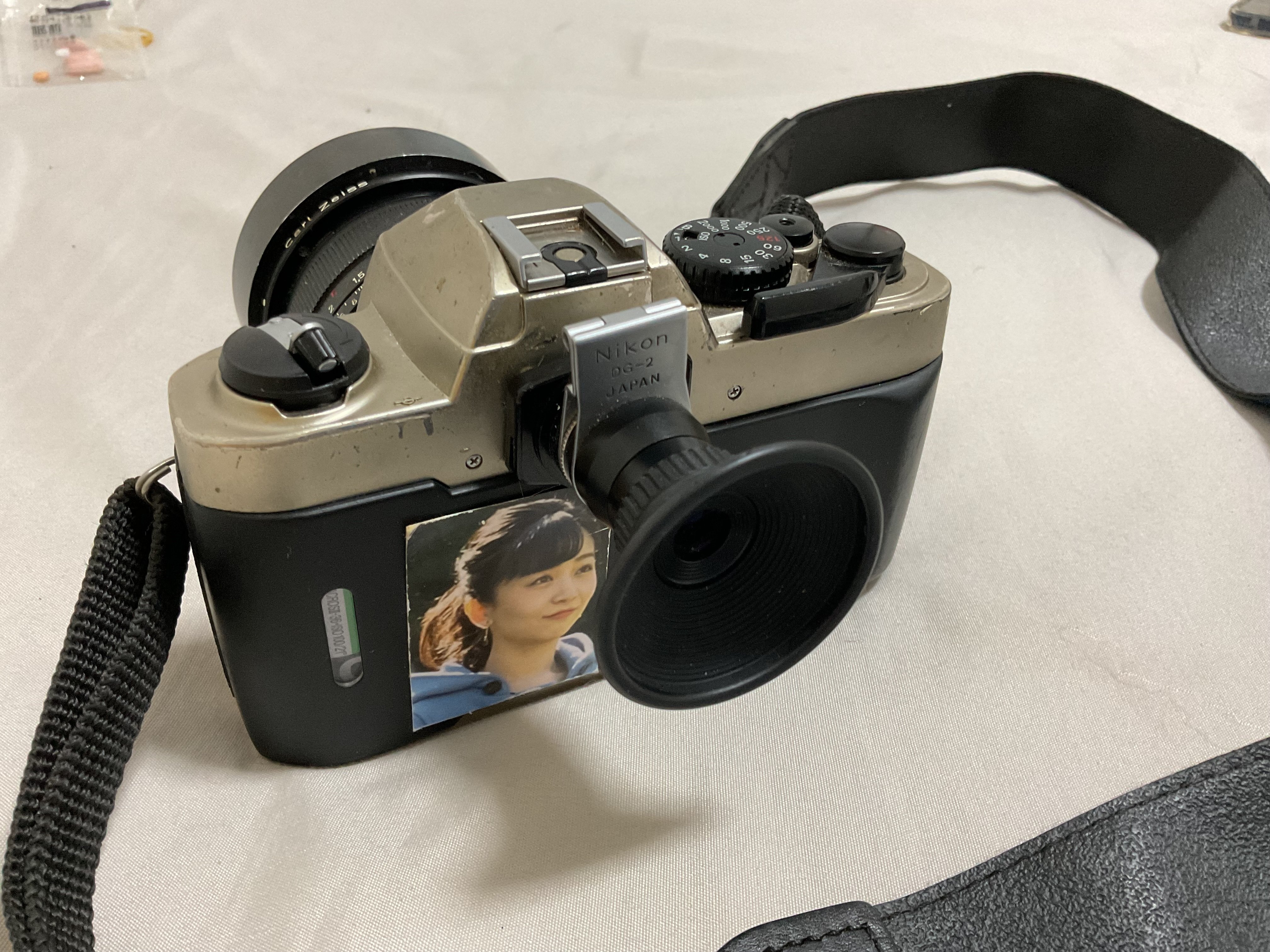 Nikon FM10一眼レフフィルムカメラレンズキットとフラッシュ CONTAX ニコン Nikon フィルムカメラ FM10 標準セット : カメラ