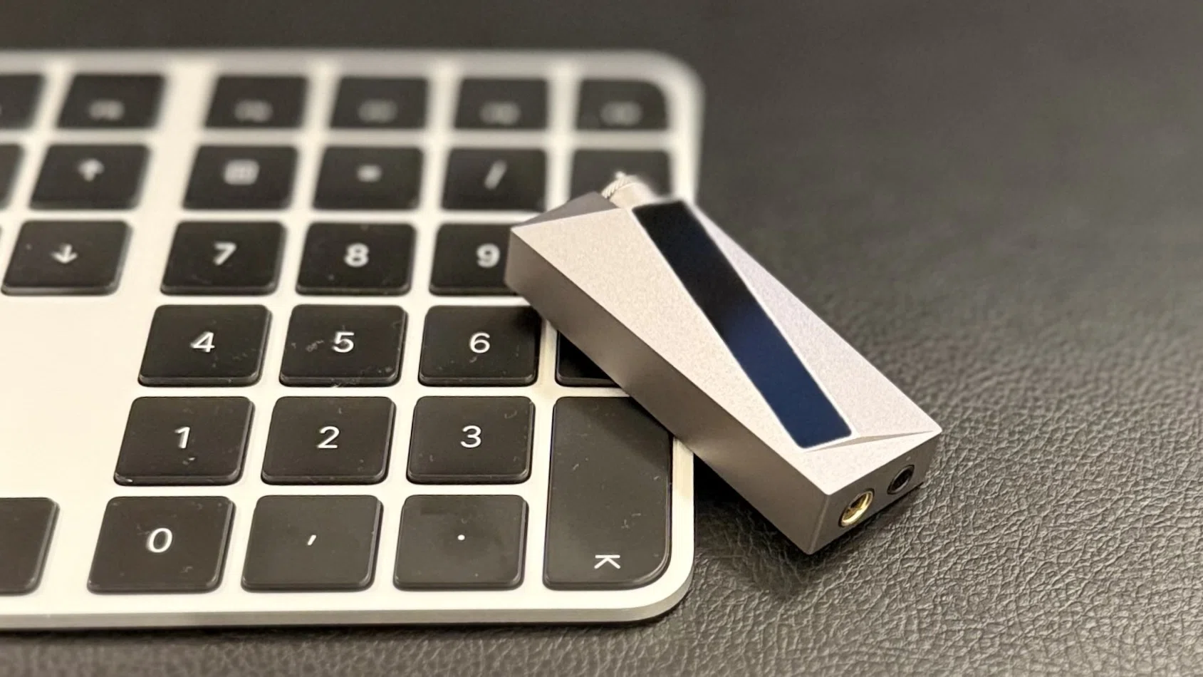 ドングル（型DAC）の背比べその7：「Luxury and Precision W4」 優等生 
