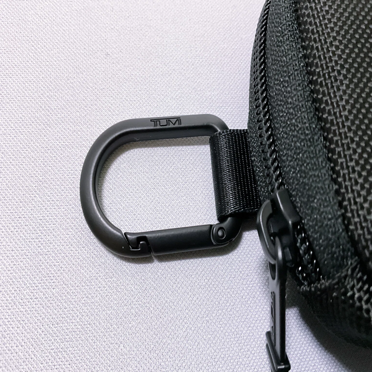 TUMI】 「モジュラー・アクセサリー・ポーチ」レビュー 【汎用的な小物 