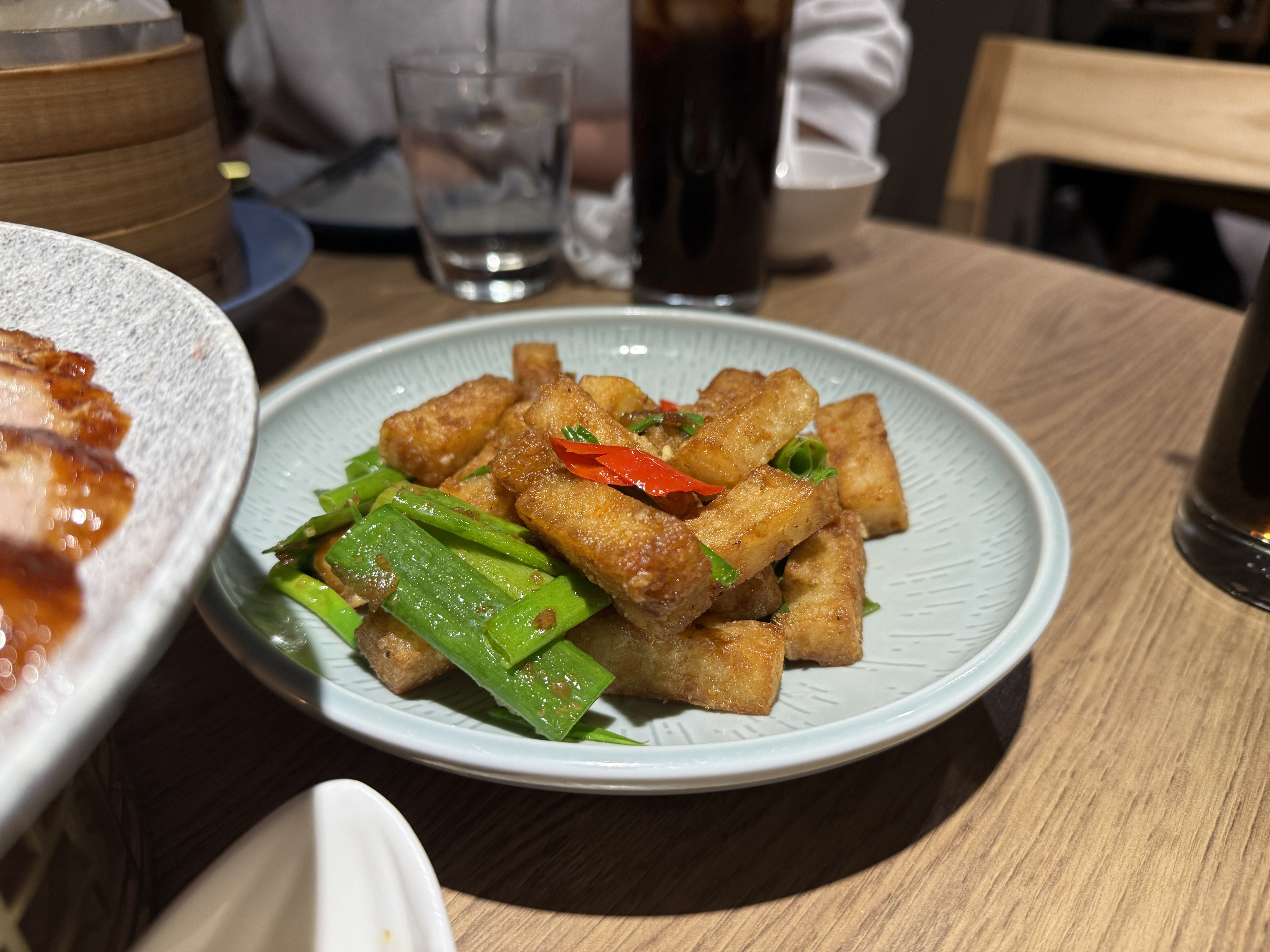 台北で味わう贅沢な鴨料理のフルコース―「享鴨（シャンヤー）」｜東海