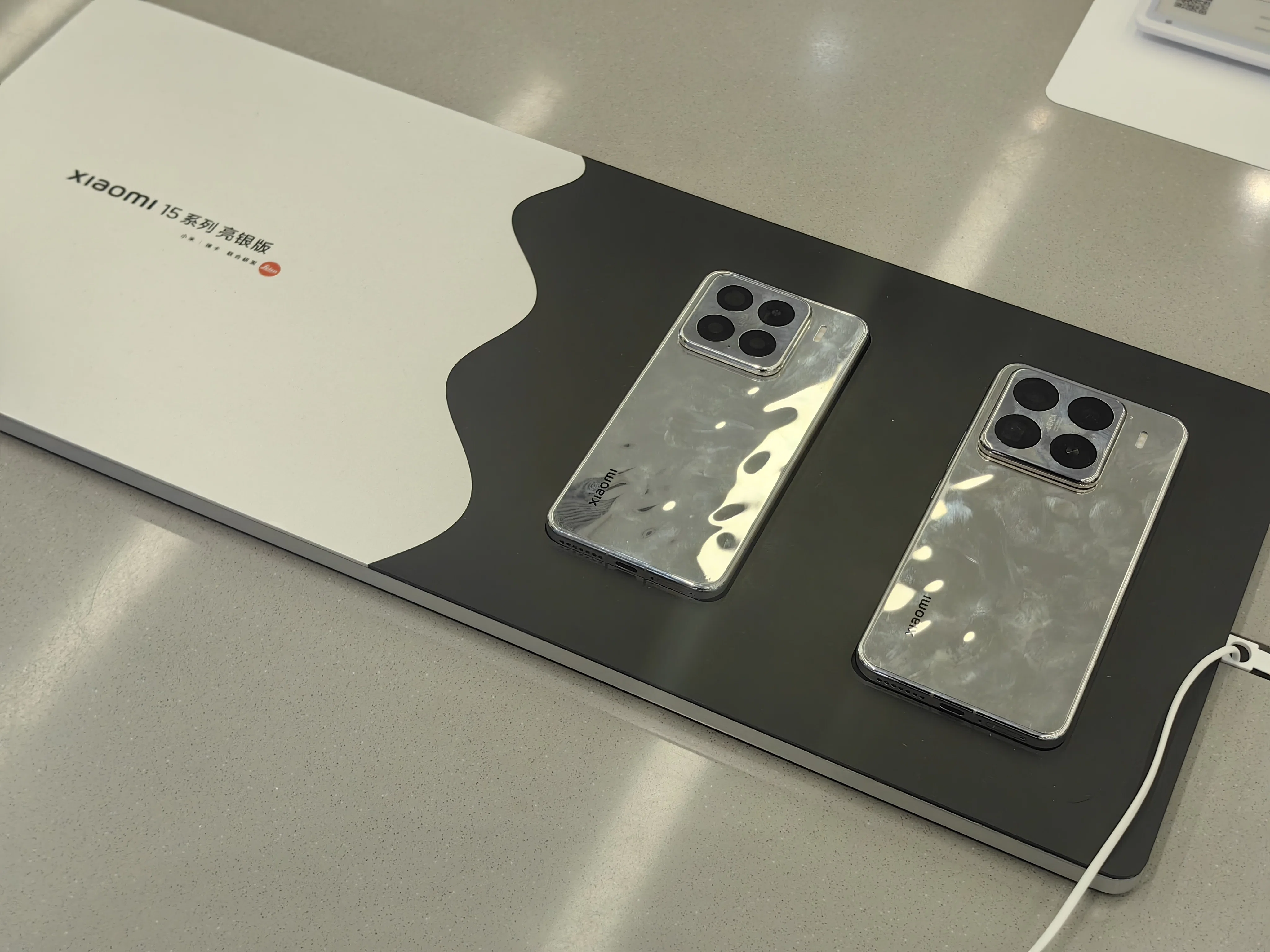 スマホ新製品の沼に埋もれた深セン訪問記（2024年11月）｜山根康宏