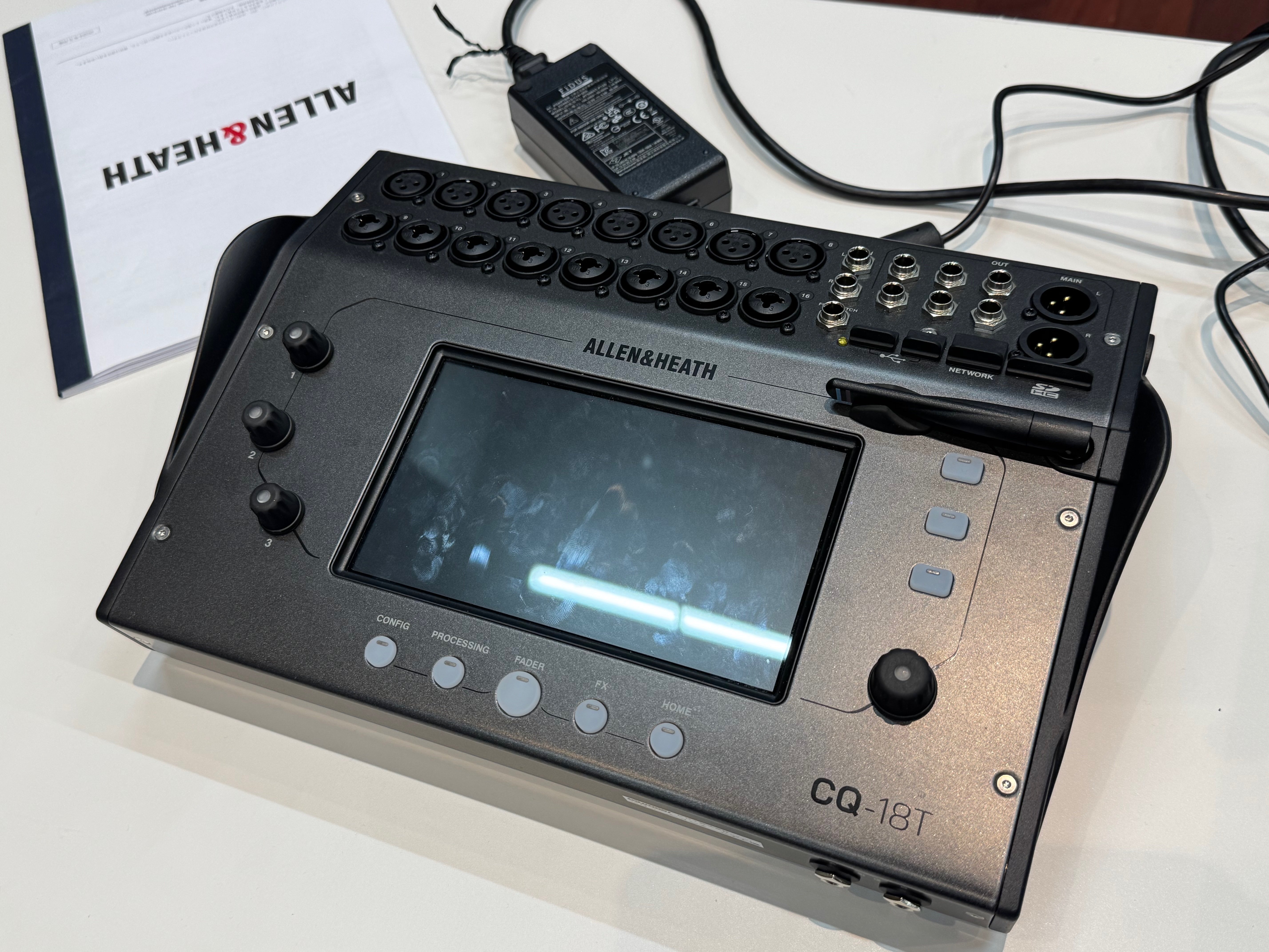Allen & Heath CQ-18T Digital Mixer With 7