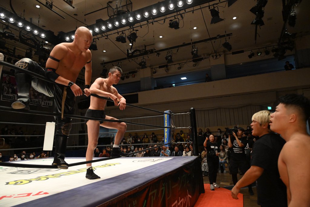 12月28日 DDT両国国技館大会 青木真也対拳王 実は中村圭吾さんの大