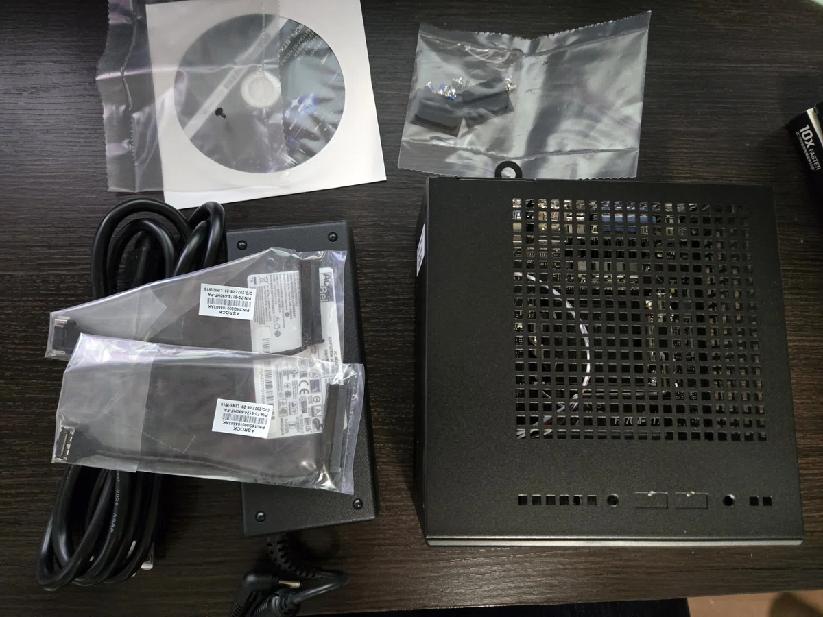 特価のASRock DeskMini H470でリビングPCを組む｜みけねこ！ワークス