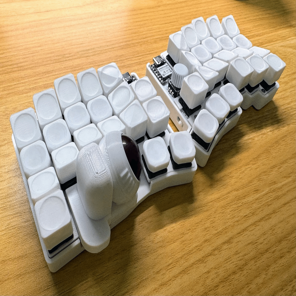 分割キーボードmoNaの利用1ヶ月レビュー【自作キーボード】｜Naoki