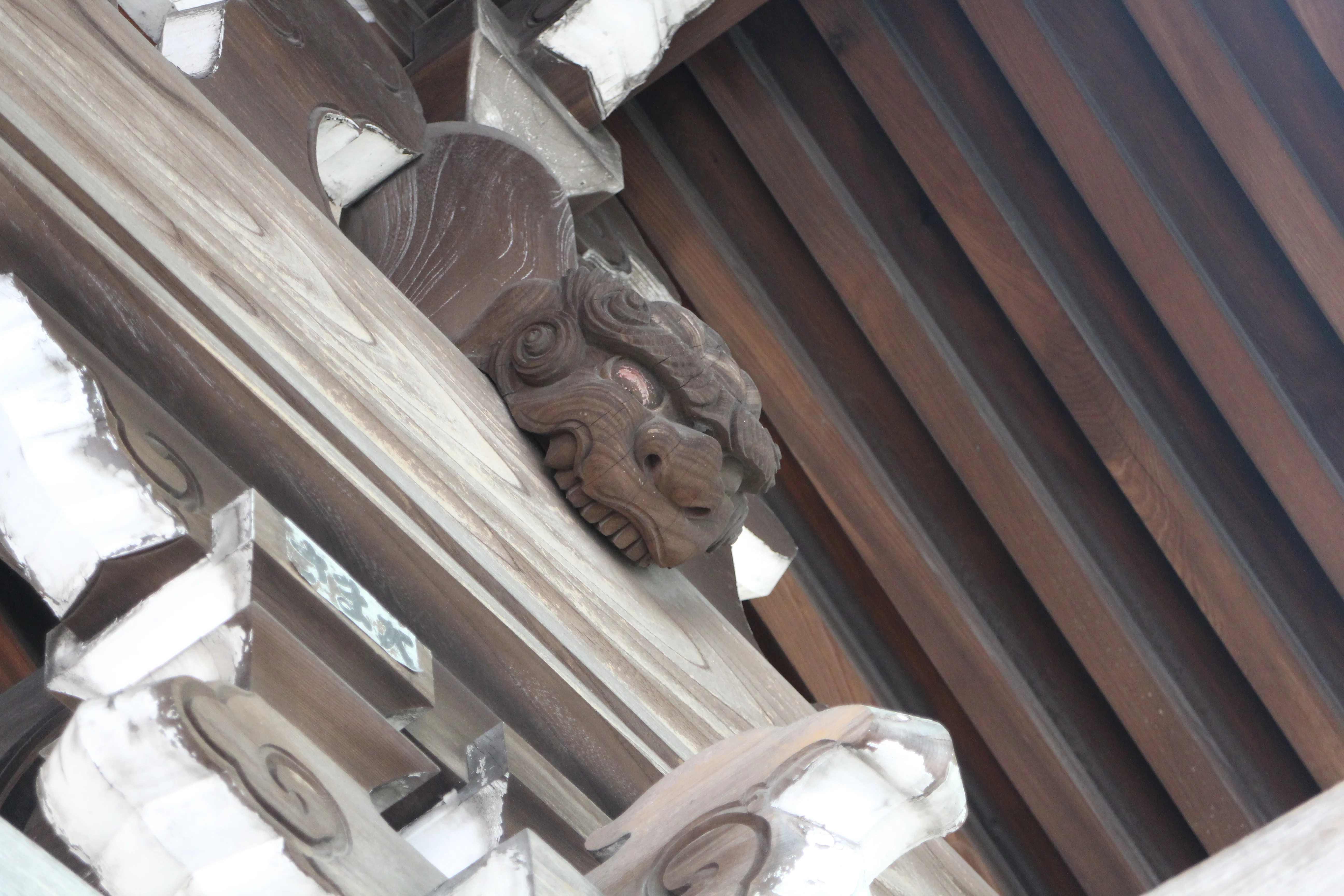 宮彫り」～神奈川の龍以外の彫り物 【獅噛】（しかみ・しがみ