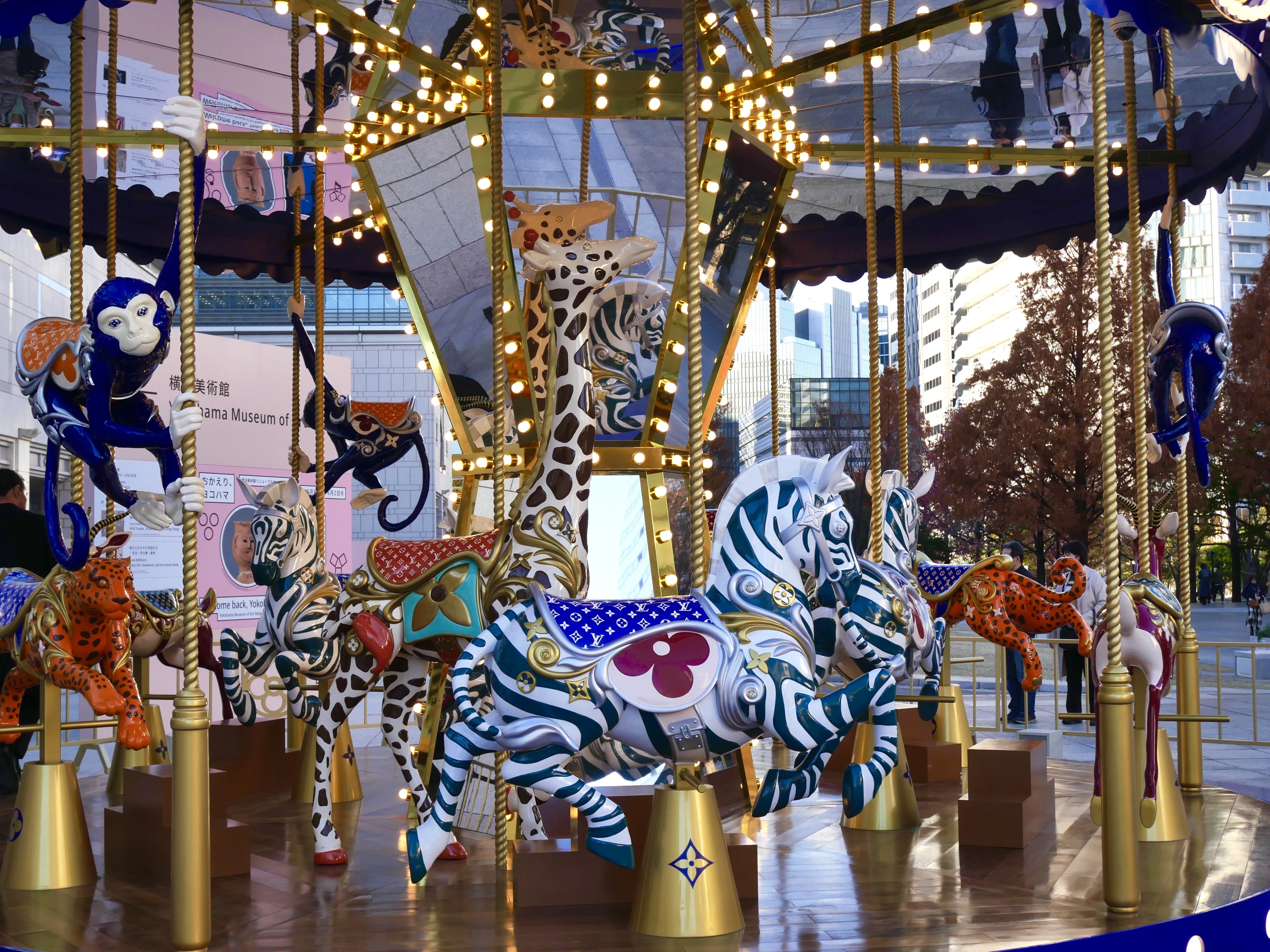 🎠ルイ・ヴィトンのカルーセルに乗ってきたよ❄️【横浜美術館